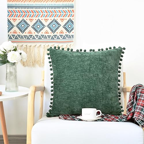 Miniatura 3 de CaliTime Juego de 2 fundas de cojín navideñas de felpilla suave teñidas con pompones, para sofá, decoración del hogar, 18 x 18 pulgadas, color verde