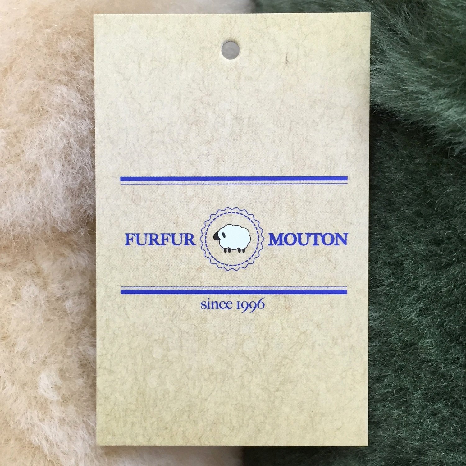 Amazon.co.jp: FURFURMOUTON ムートンスリッパ 【 色が選べる カラフル