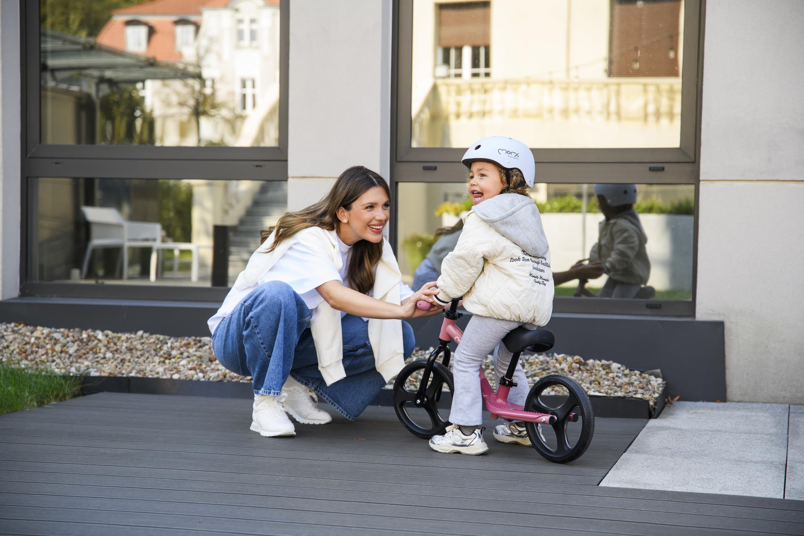 Momi Bicicletta senza pedali ISOKA per bambini 2+ anni (max 35 kg), telaio in metallo leggero 3,5 kg, regolazione altezza manubrio e sella senza attrezzi, ruote in gomma TPR con LED