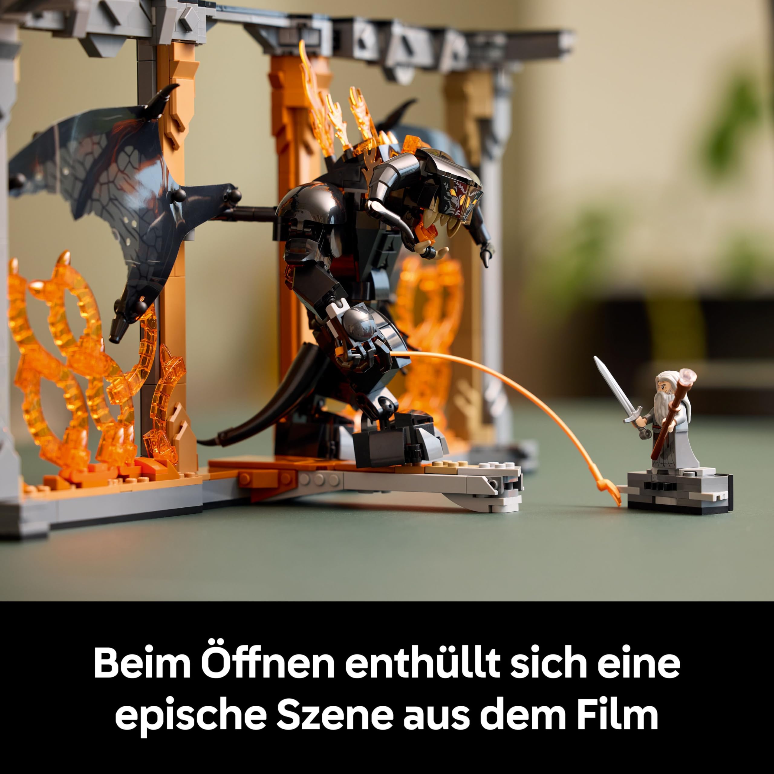 LEGO Icons Der Herr der Ringe: Balrog Bücherstütze - DIY Bücherregal Deko mit Gandalf dem Grauen Minifigur & Drachenfigur - Sammlerstück & Geschenk für Fans - 10367
