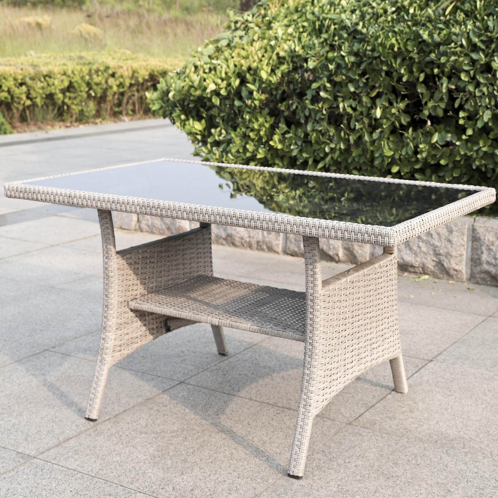 Polyrattan Gartentisch 120x70x68cm mit Ablage Glas Tischplatte Wetterfest Garten Terrasse Balkon Tisch Esstisch Gartenmöbel (Beige)
