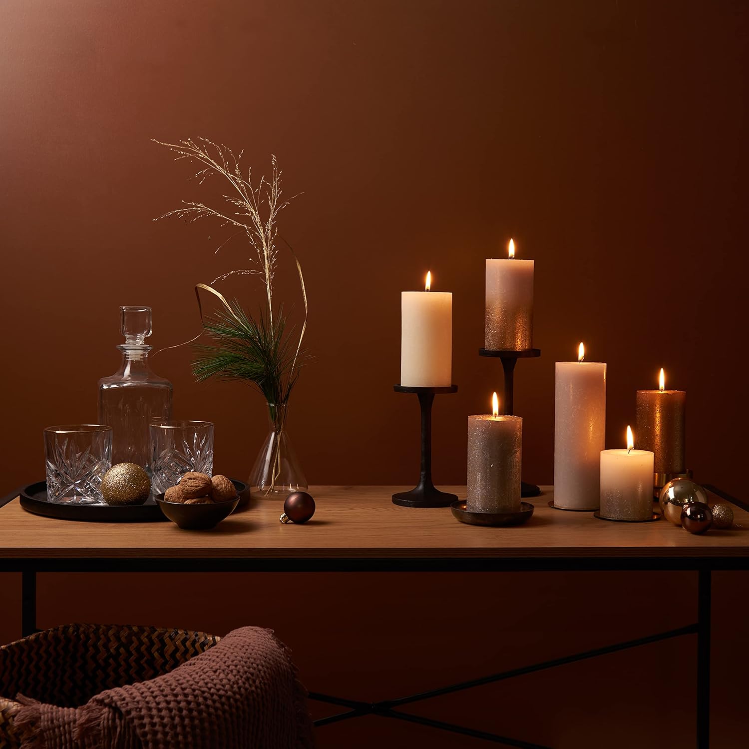 Bolsius Rustik Pillar Candle XXL – Anthracite – Set of 4 – Decorative Household Candles – Long Burning Time 200 Hours – Unscented – Natural Vegan Wax – Without Palm Oil – 30 x 10 cm