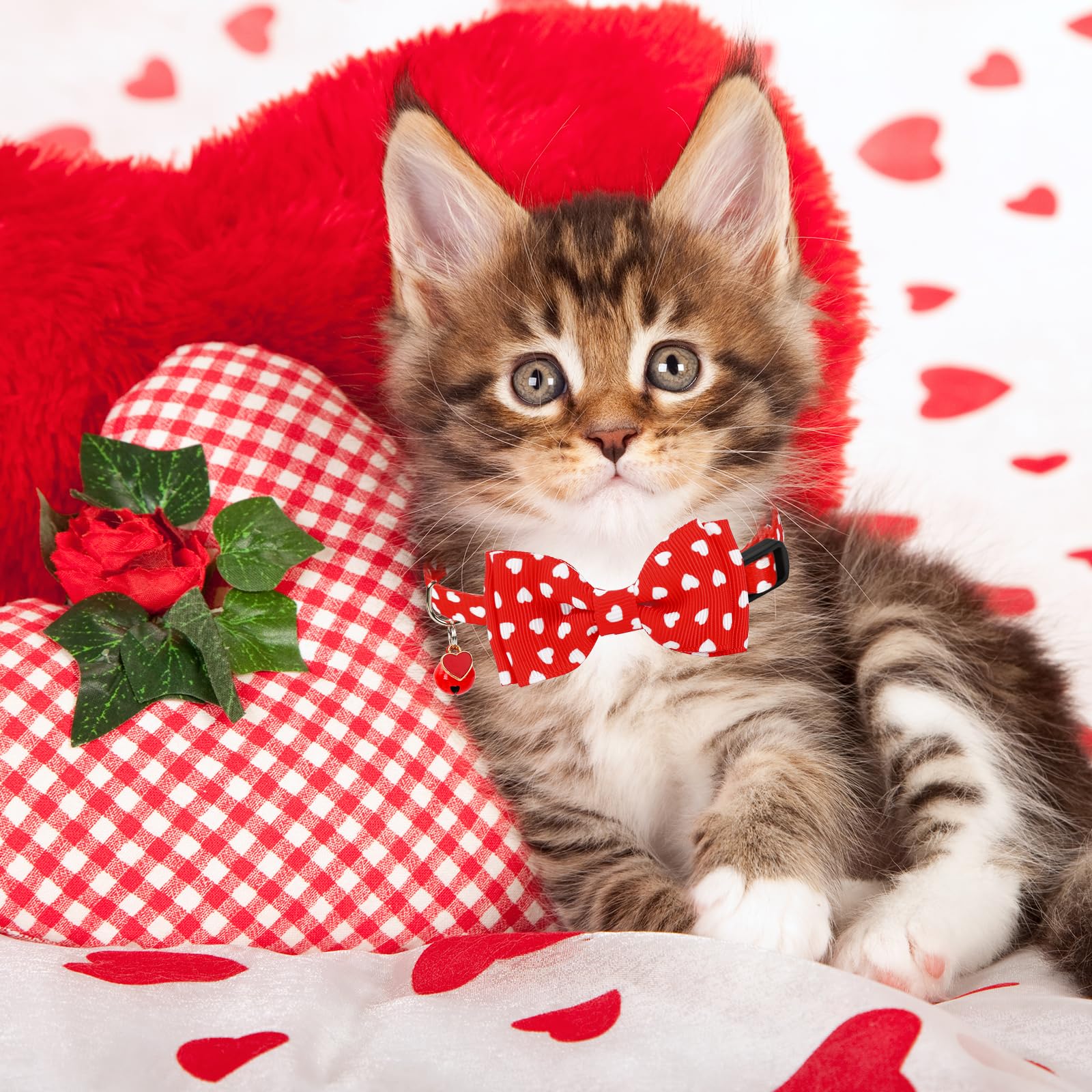 JarThenaAMCS 3 collares de gato para el día de San Valentín, collar de corazón con pajarita con campana separable, collar ajustable para gatito para niña, niño, gato, mascota pequeña