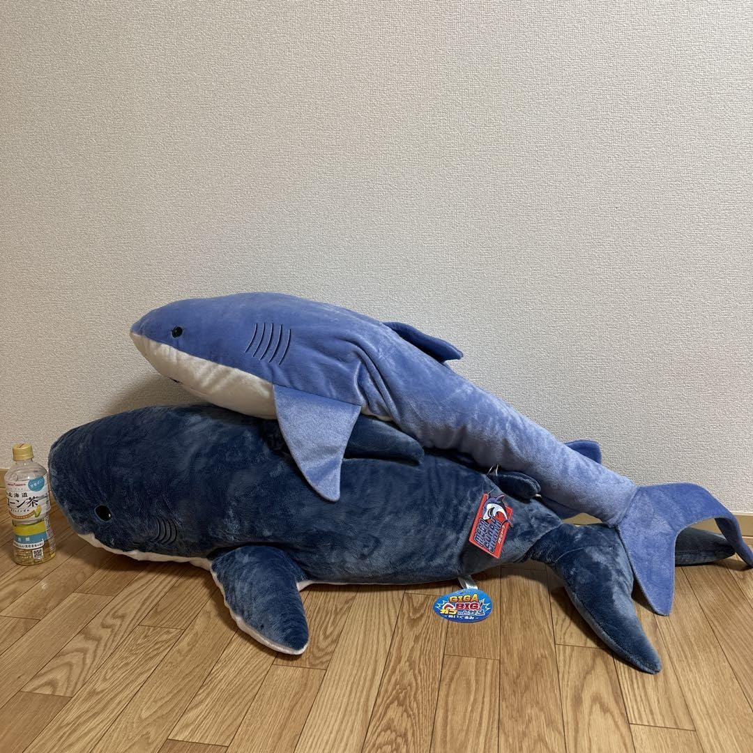 Amazon.co.jp: メガシャーク ギガシャーク ぬいぐるみ サメ : おもちゃ