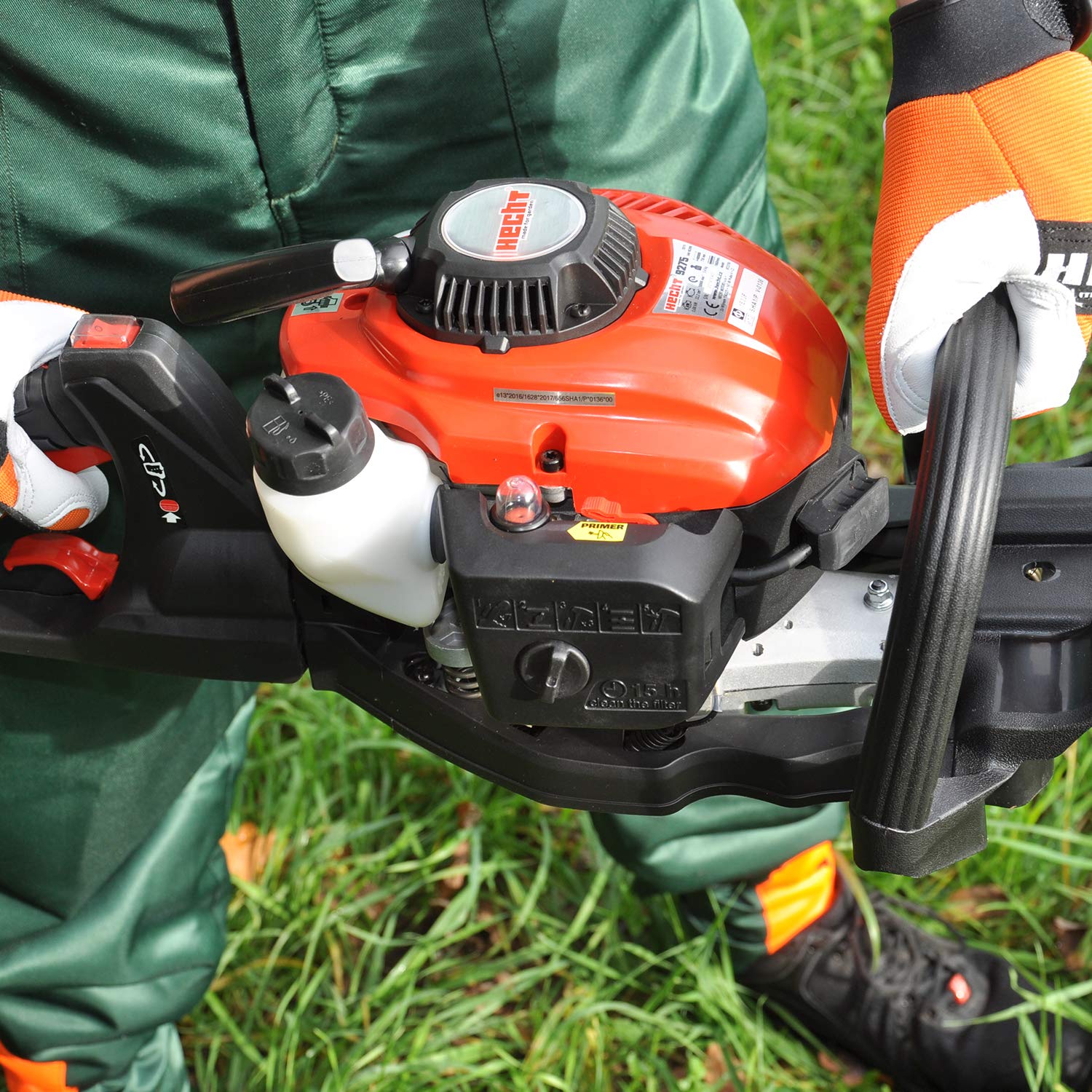 HECHT Benzin-Heckenschere 9275 1 PS 72 cm Schwertlänge | Motor-Strauch-Schere mit 28 mm Ø Schnittstärke für Hecken und Sträucher