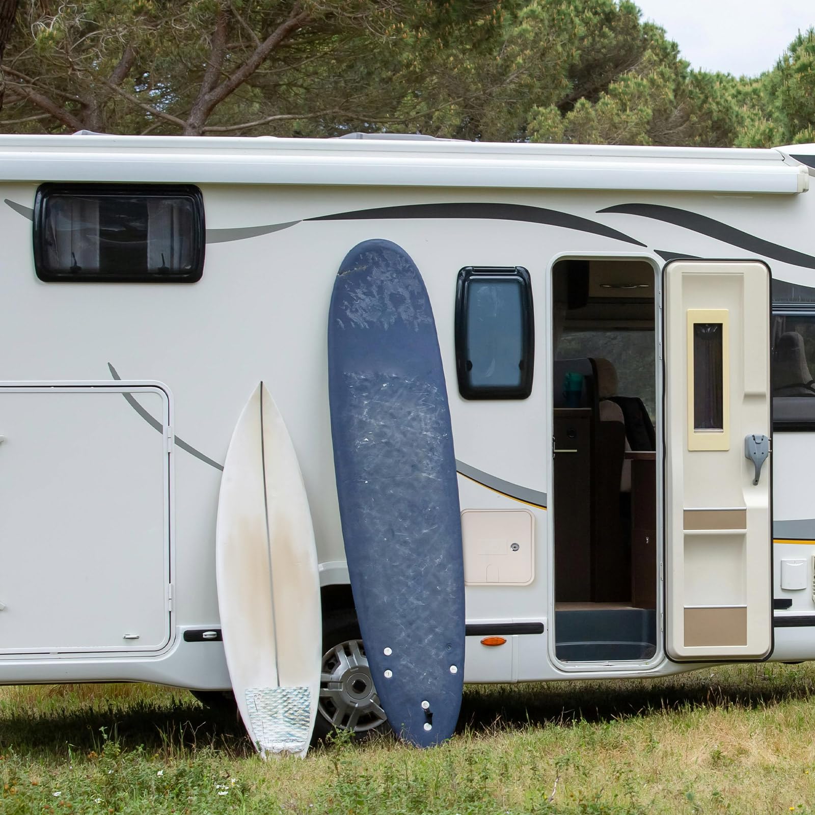 MAGICLULU Sportello Elettrico per Camper in ABS Bianco con Viti, Resistente per Uso Esterno, Accessorio Elegante per Modifiche e Manutenzione RV