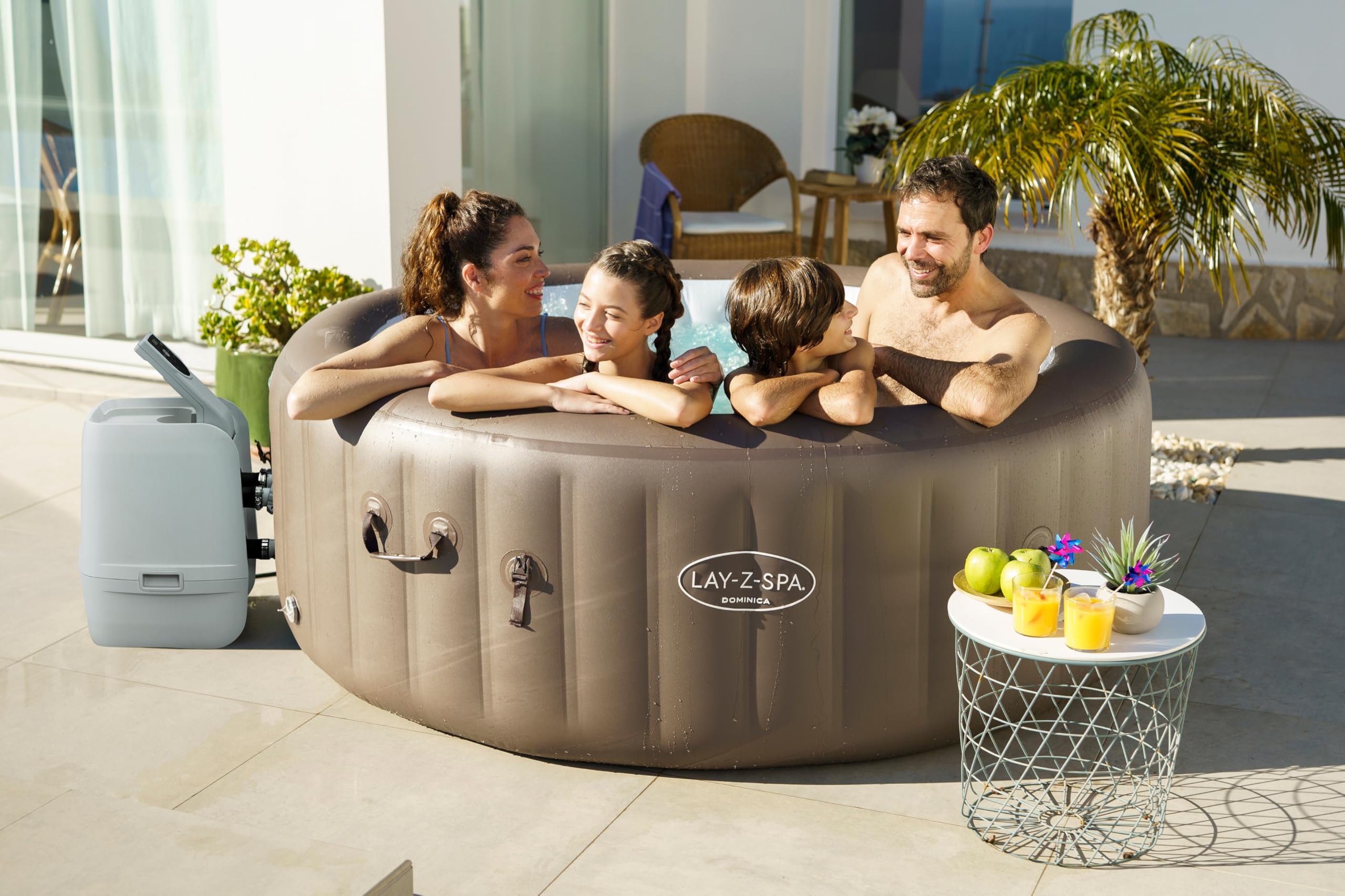 Bestway - Spa Gonflable Dominica Smart HydroJet Efficacité énergétique avec Application de contrôle pour 4 à 6 Personnes - 196 cm x 196 cm x 71 cm - Marron