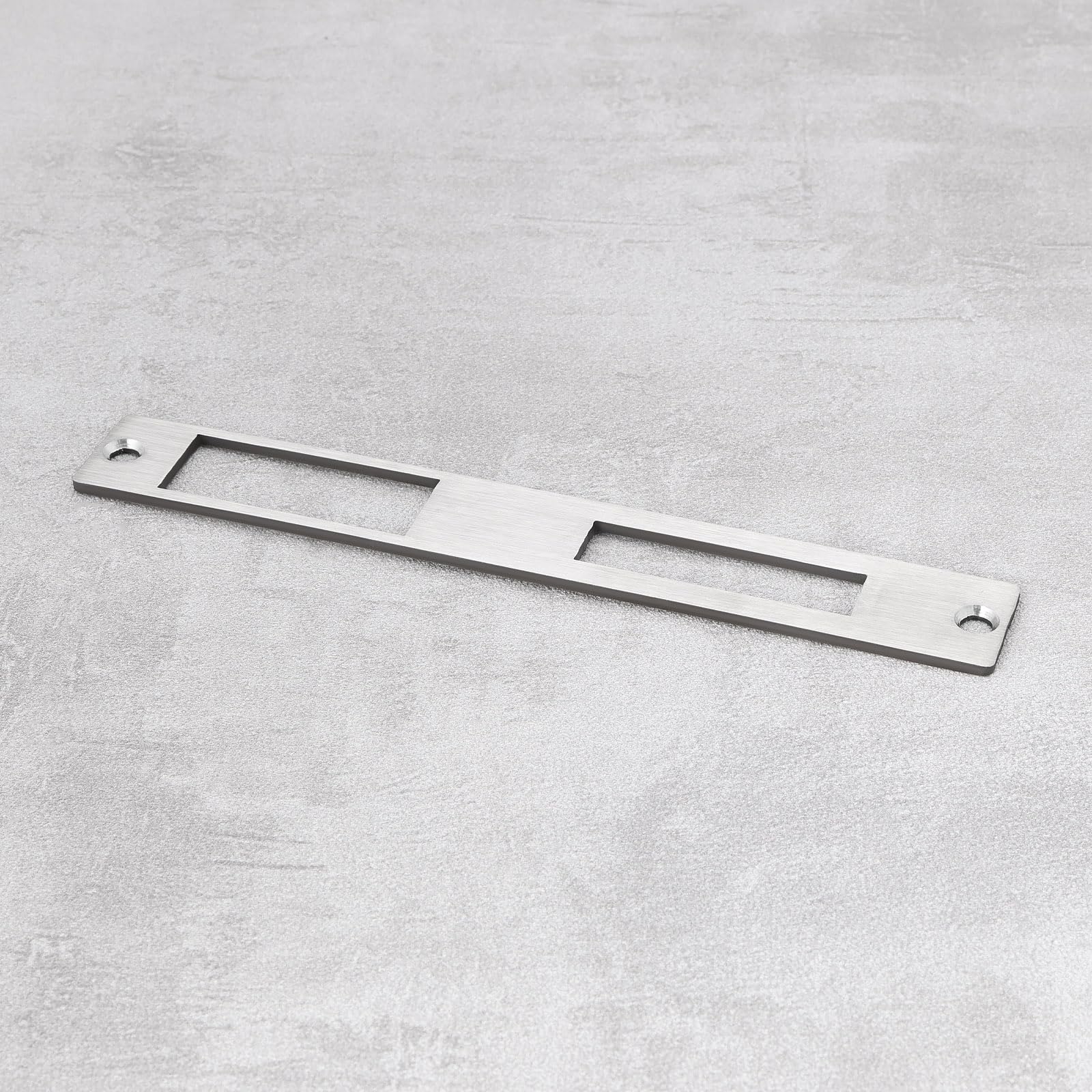 1 x flaches Schließblech aus Edelstahl, 172 mm x 23,7 mm, für Türgriff, Riegel, Sicherheitsriegel, Außentür, elektrischer Türöffner, silberfarben (komplett geschlossen)