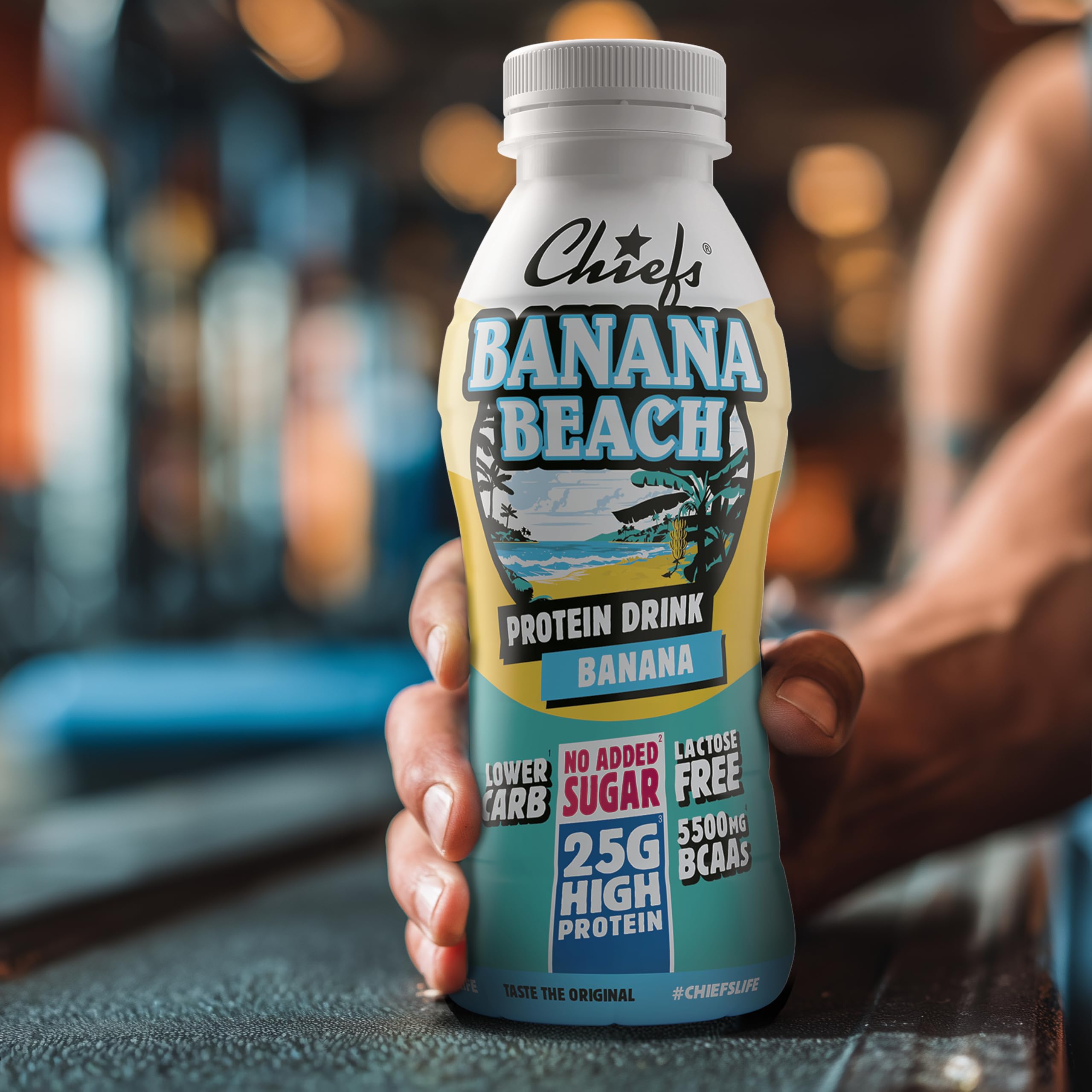 Chiefs® Milk Protein Drink con 25g di proteine e BCAA • Shake ad alto contenuto proteico a basso contenuto di carboidrati • Senza lattosio e senza zuccheri aggiunti • 8 x 330ml (Banana Beach)