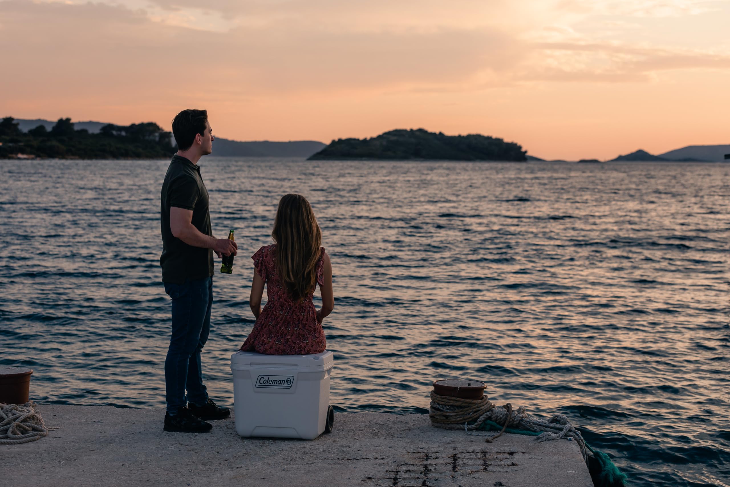 Coleman Borsa Frigo con Ruote Marine Xtreme 50QT | 47L Borsa Frigo ad Alte Prestazioni | Isolamento Completo in Schiuma PU | Mantiene il Freddo per 4 Giorni | Termica Portatile con Protezione UV