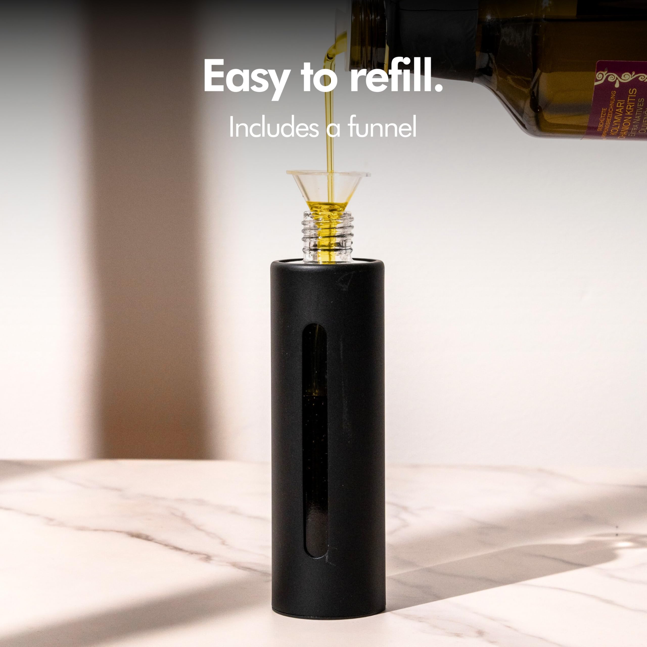 KIVY Spruzzatore per Olio in Vetro per Cucina – Bottiglia Spray Precisa per Olio e Aceto – Bottiglia Spray Mister per Alimenti – Include Imbuto – Perfetto per Cucinare e Friggitrice ad Aria (Nero e
