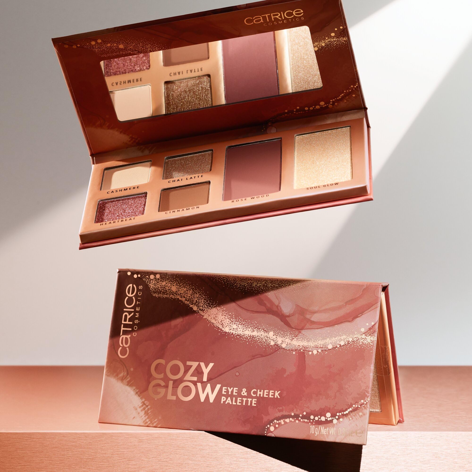 Catrice Paleta do makijażu twarzy Cozy Glow Eye & Cheek Palette, długotrwały, mieniący się, matowy (10g)