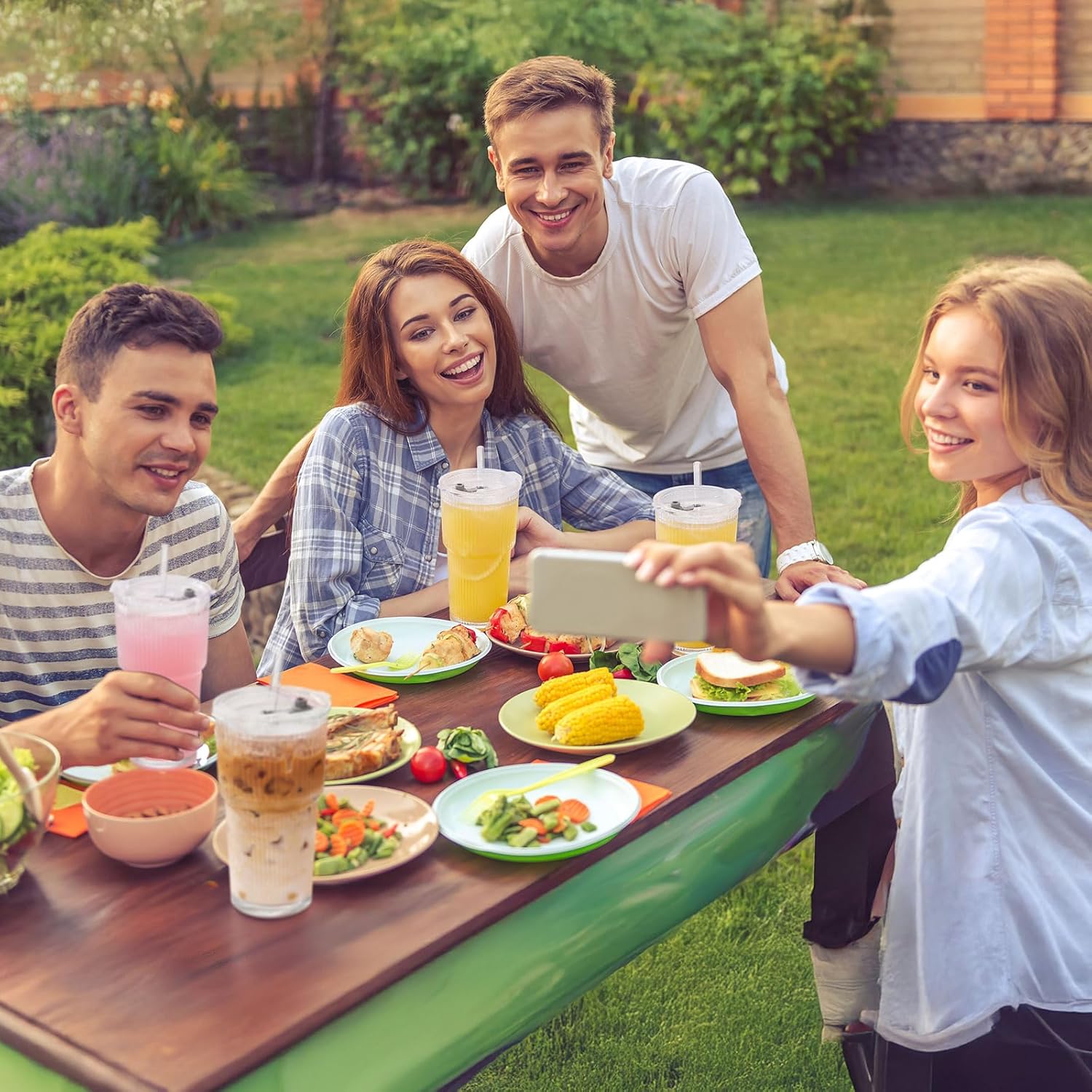 GOSCHE 20oz Glass Tumblers with Straws and Lids, Ribbed Iced Coffee Cups Leak-proof, Dishwasher Safe, Thickened Glass Cups with Lids Ideal for Coffee and Travel, Clear, 4 Pack - Image 5