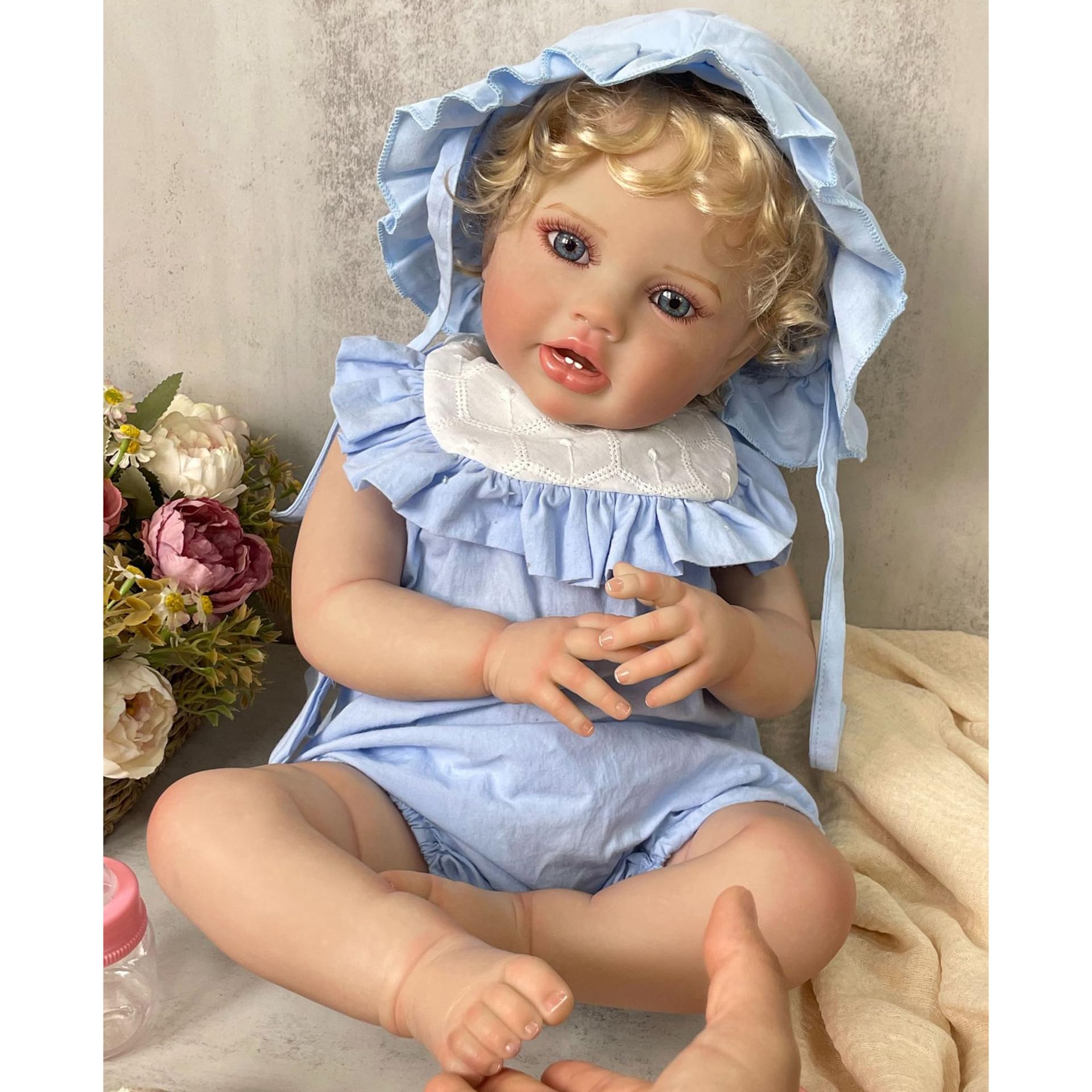 YIHANGG 24 Pollici Realistico Bambola Bebe Reborn Ragazza Coccolosa Bambino Bambola Neonata 60 cm Principessa con Capelli Biondi e Riccioli Natale Compleanno Regali