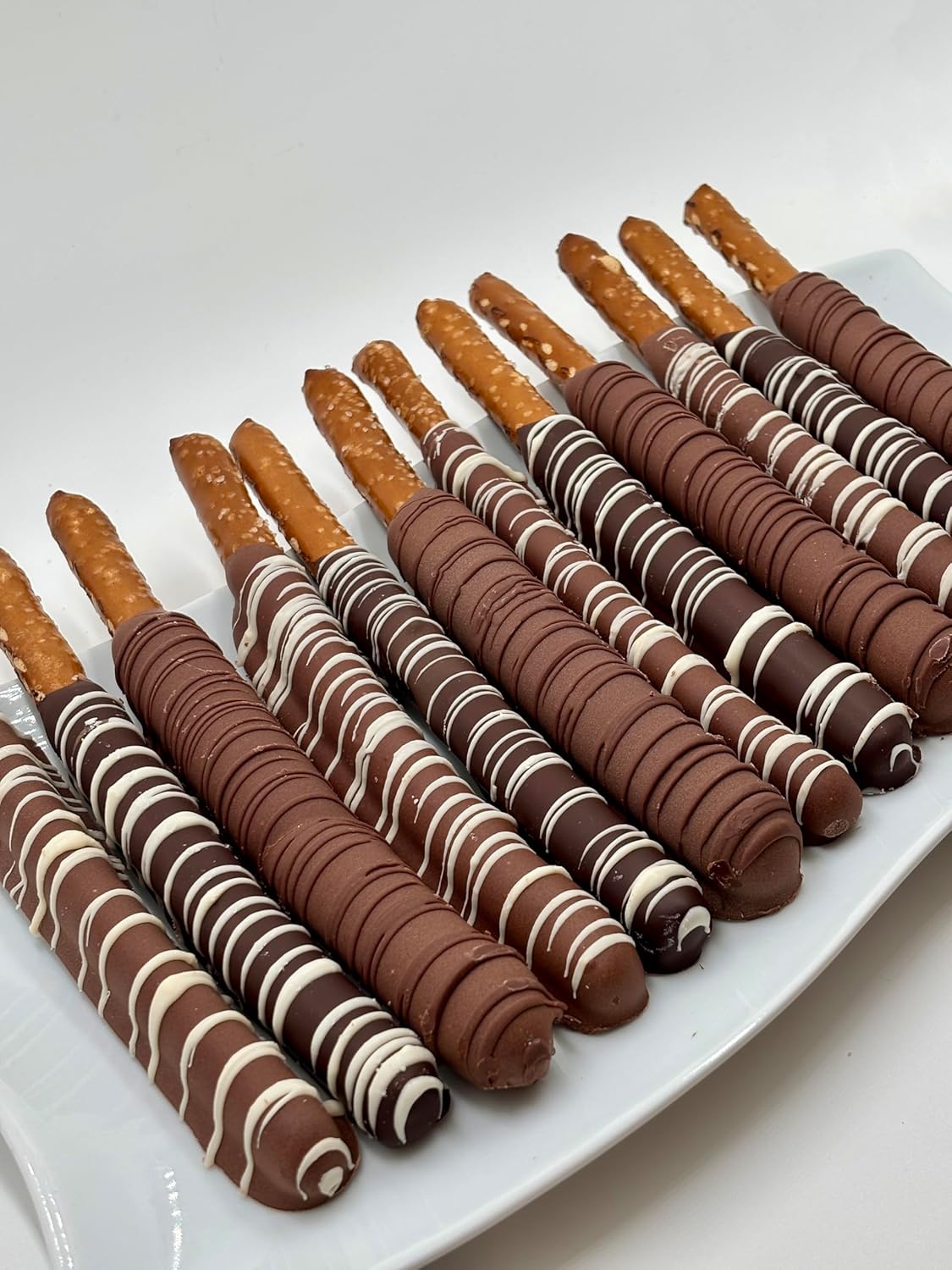US Sweets Milk Lover Pretzel Set – Pretzel Sticks Dipped in Milk Chocolate, White Chocolate & Caramel | Gourmet Candy Treat | Delicious Gift | Handmade in Small Batches | Guaranteed to Arrive Fresh