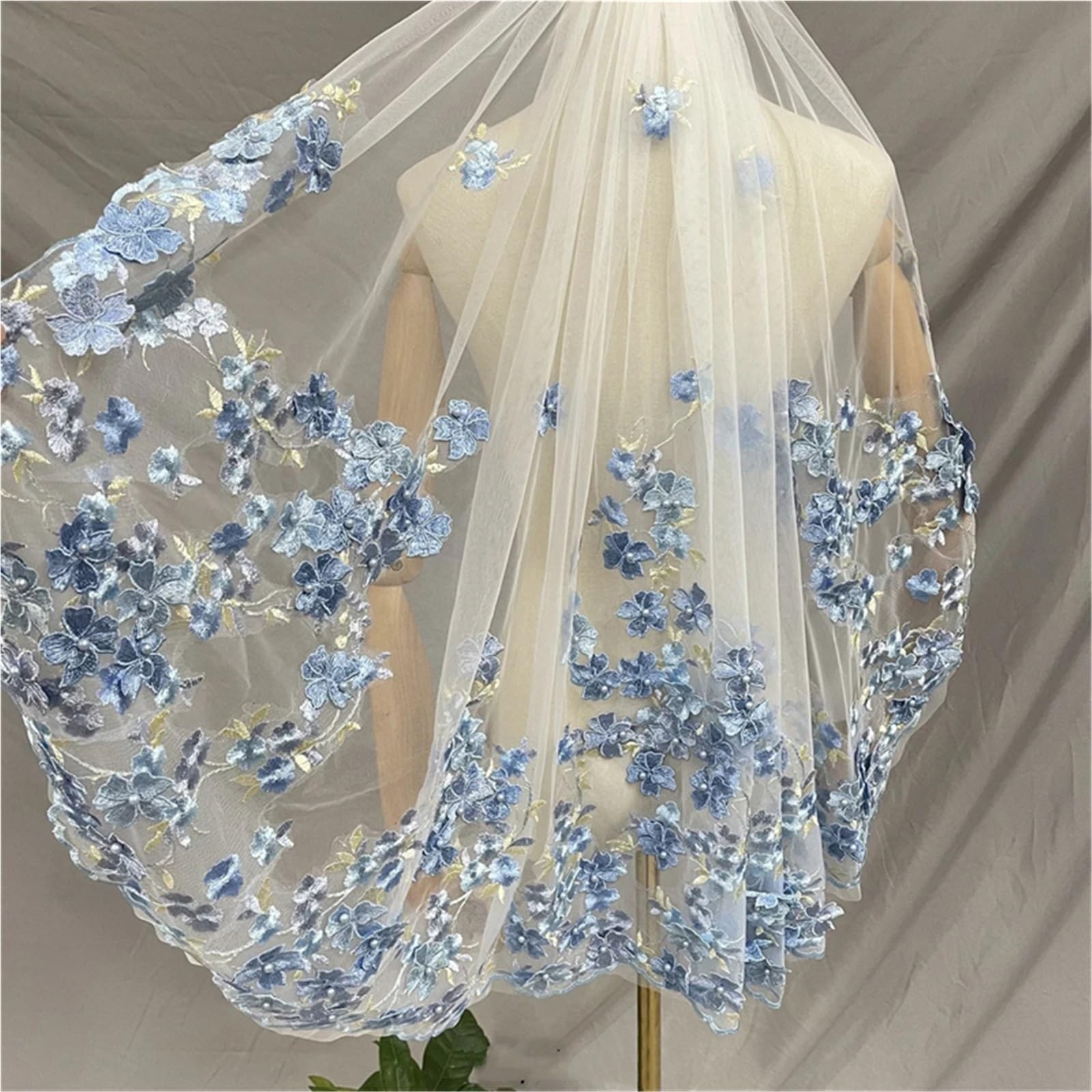 Genérico Algo azul con cuentas perla velo de novia, longitud corta de la yema del dedo velo de novia borde bordado peine de metal