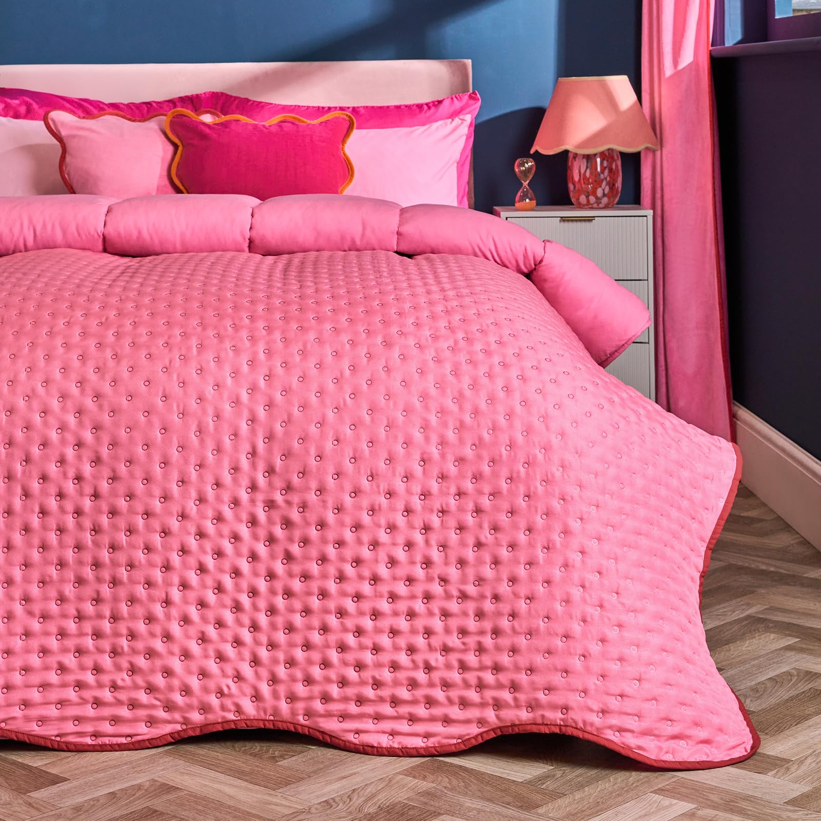 Ohs Pink/Red Double Blanket Quilted Bedspreads, Super Soft Luxurious Scallop Edge Bedspreads Double Size Throws For Sofas Bed Quilted Blanket, - 150 X 200Cm