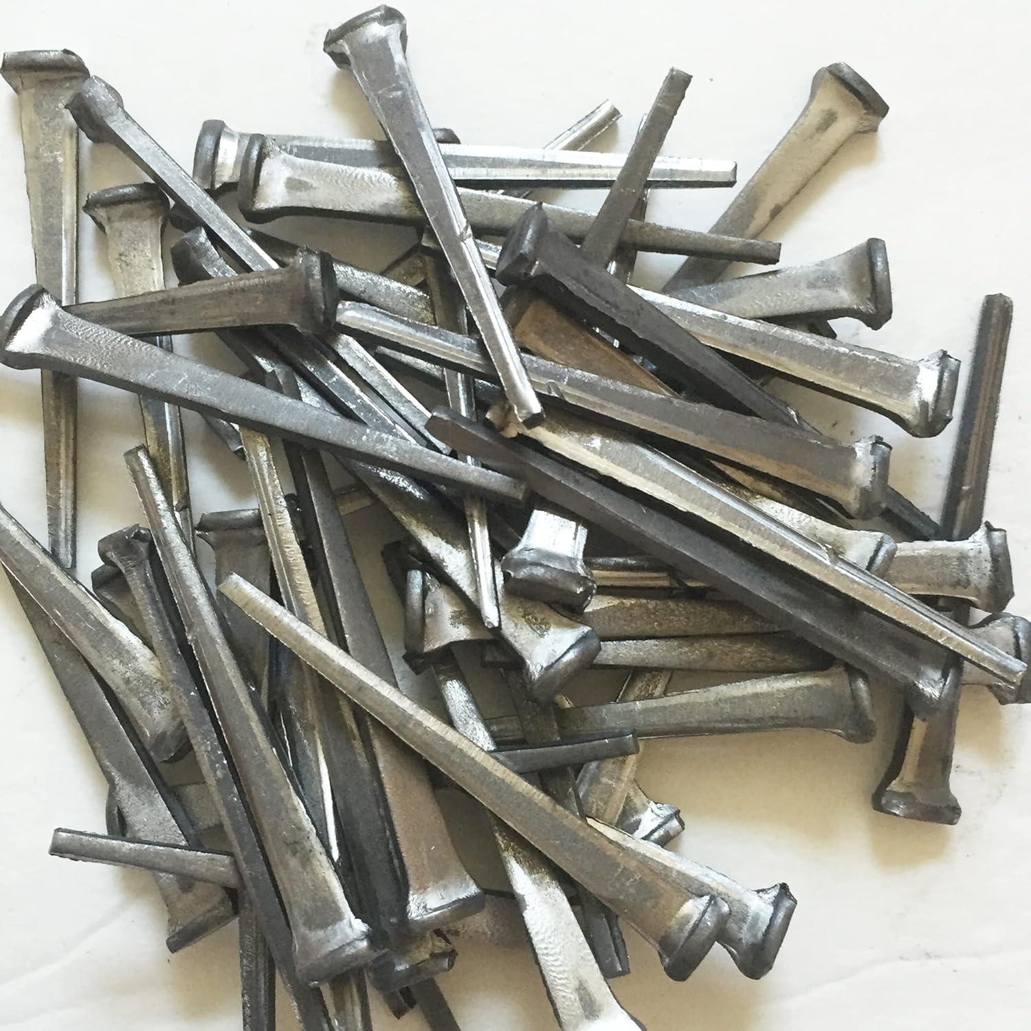 4”- CUT COMMON NAILS - Metallic Color - Antique rustic restoration accent nails for hanging, furniture, cabins, shutters & flooring – Decorative clavos nails – Distinct SQUARE HEAD Nail – 4 in