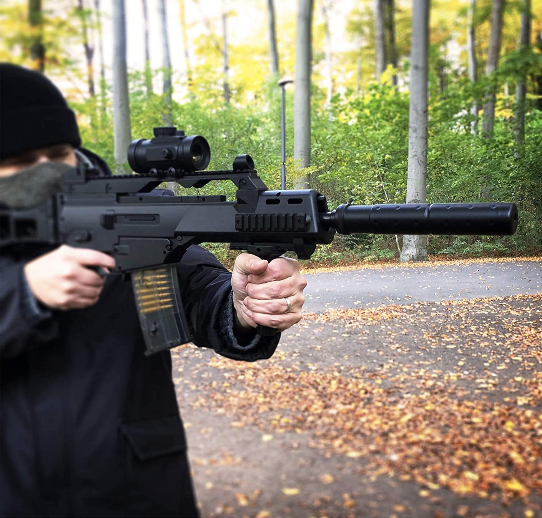 Rayline Softair M85 Softair Gewehr elektrisch, Material: ABS (Stoßfest), Nachbau im Maßstab 1:1, Gewicht: 1320g, Kaliber: 6mm, Farbe: Schwarz - (unter 0,5 Joule - ab 14 Jahre) Länge: 720 mm