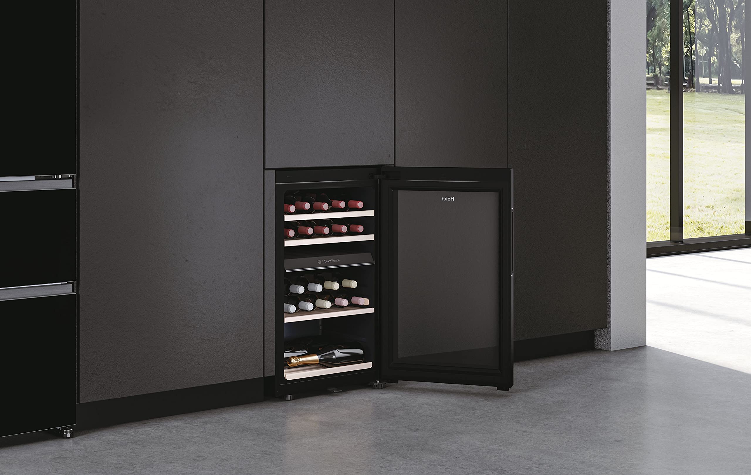 Haier HWS42GDAU1 Freestanding Wine Cooler, 1 door, 42 Bottles, 82cm Tall, Black [Energy Class G] — view 13