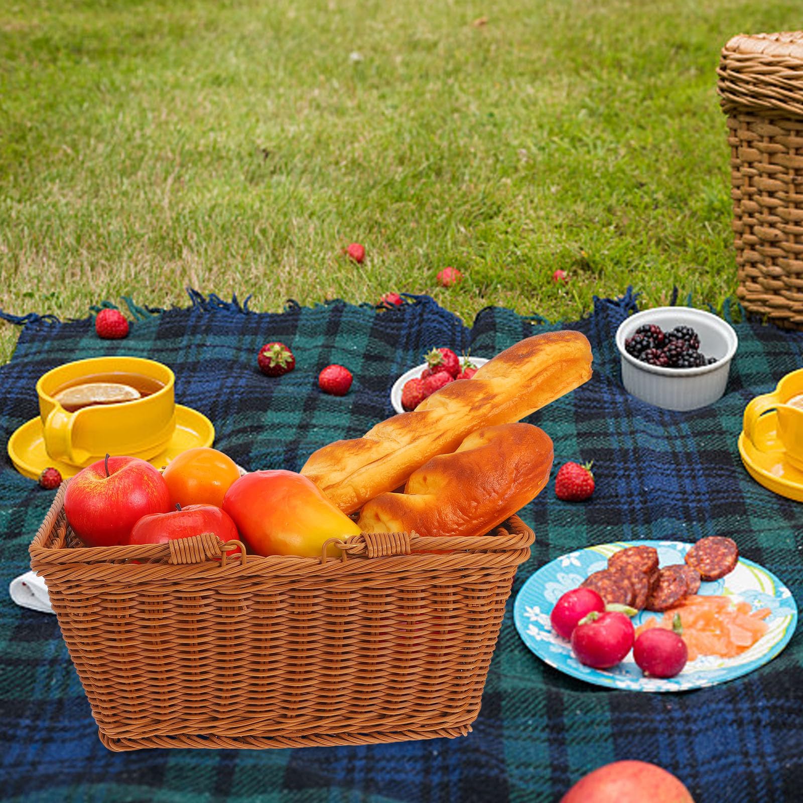 YARNOW Cesta Tejida Portátil de Plástico Marrón para Picnic y Almacenamiento de Frutas y Snacks, Ligera y Fácil de Transportar para Uso Interior y Exterior