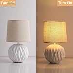Lampes de table de chambre en céramique 2, Petite lampe de chevet, Lampe blanche avec lin, Mid Century Modern Nightstand Lampe pour chambre bureau salon, 7W LED Ampoule incluse