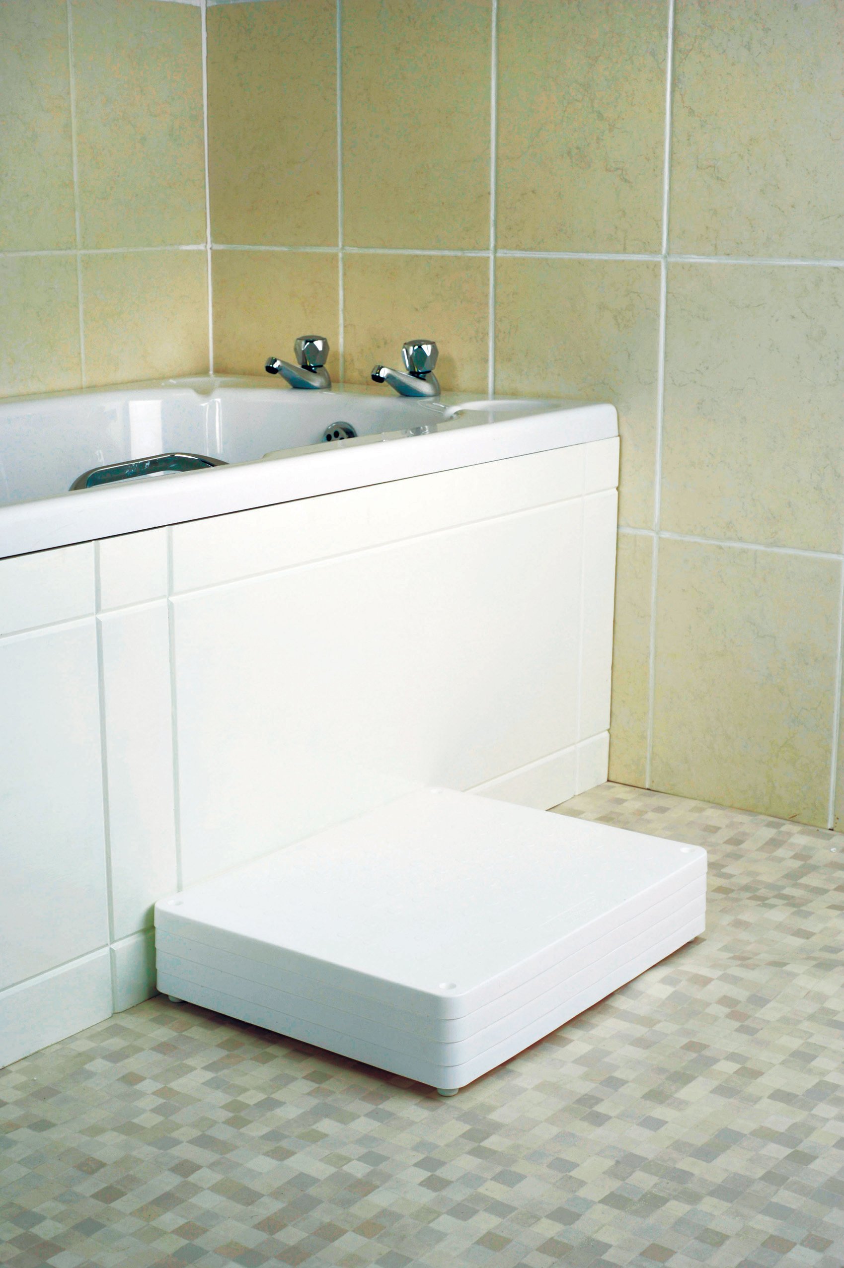 Nottingham Rehab Supplies (NRS) - Sgabello mobile