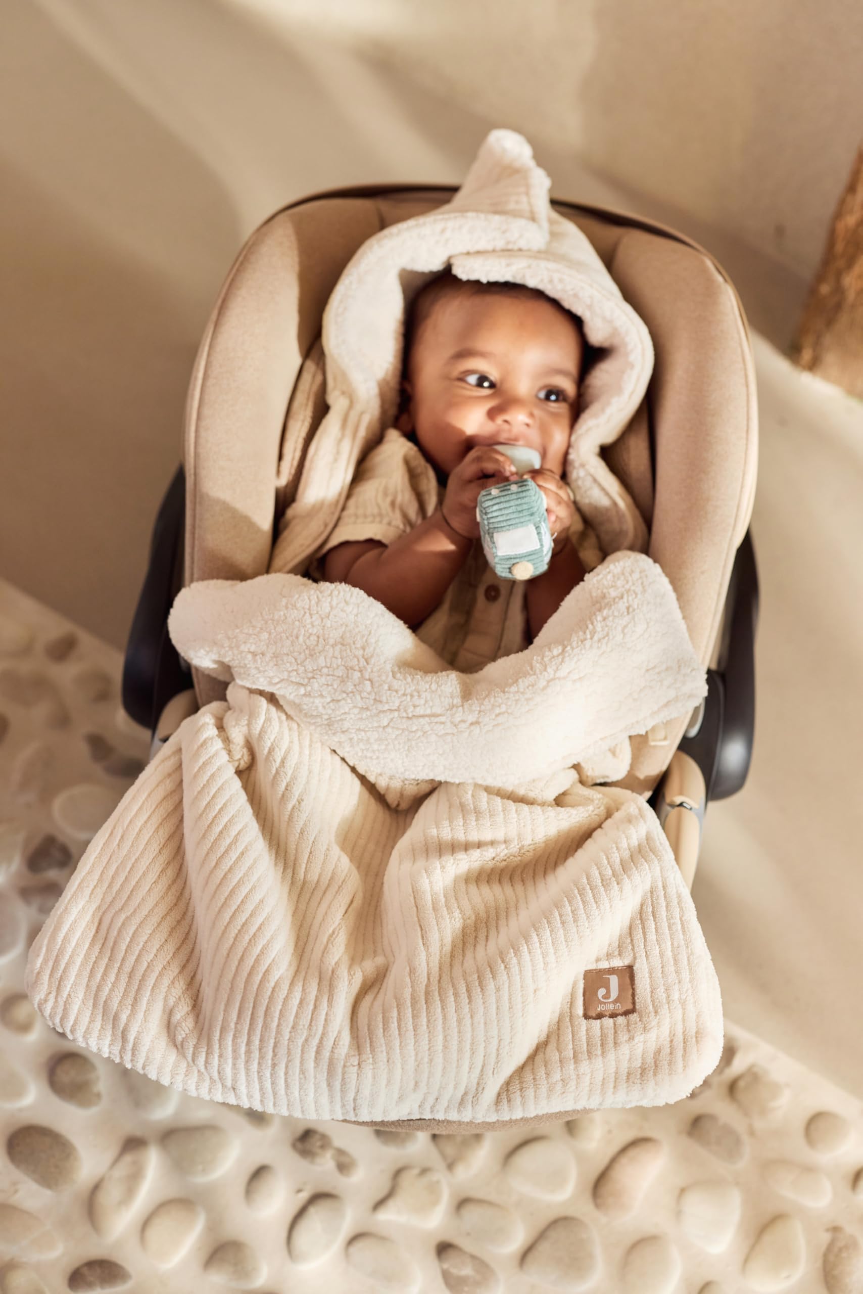 Jollein Fußsack Cloudy Rib Oatmeal Babyschale Kinderautositz Gruppe 0+ Kinderwagen 3-Punkt- 5-Punkt-Gurt Rippstruktur Fleecefutter