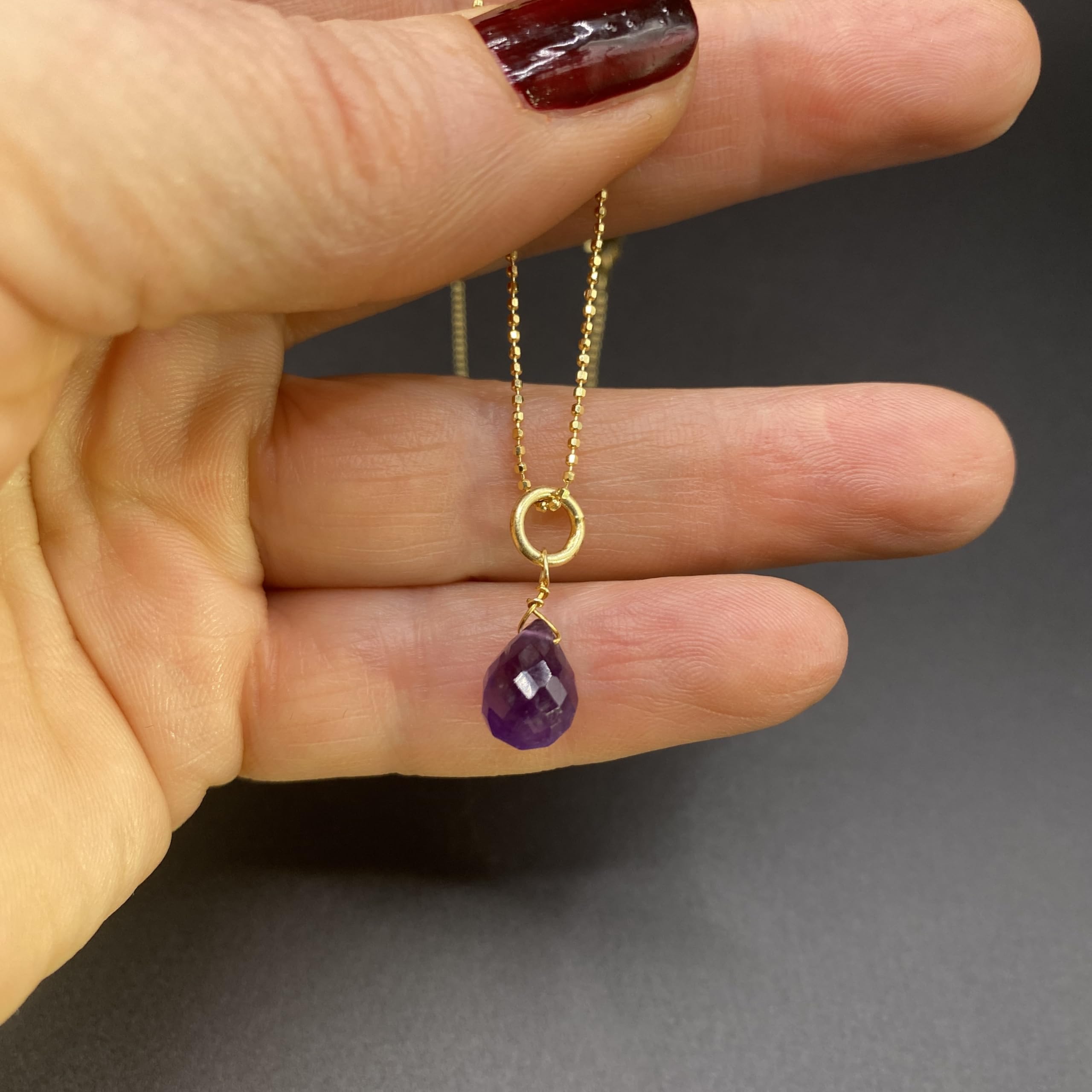 Generisch Amethyst Halskette Gold, Februar Geburtsstein Kette Damen, zierlicher Sommer Kristall Schmuck, Lila Stein Anhänger, Heilstein Wirkung