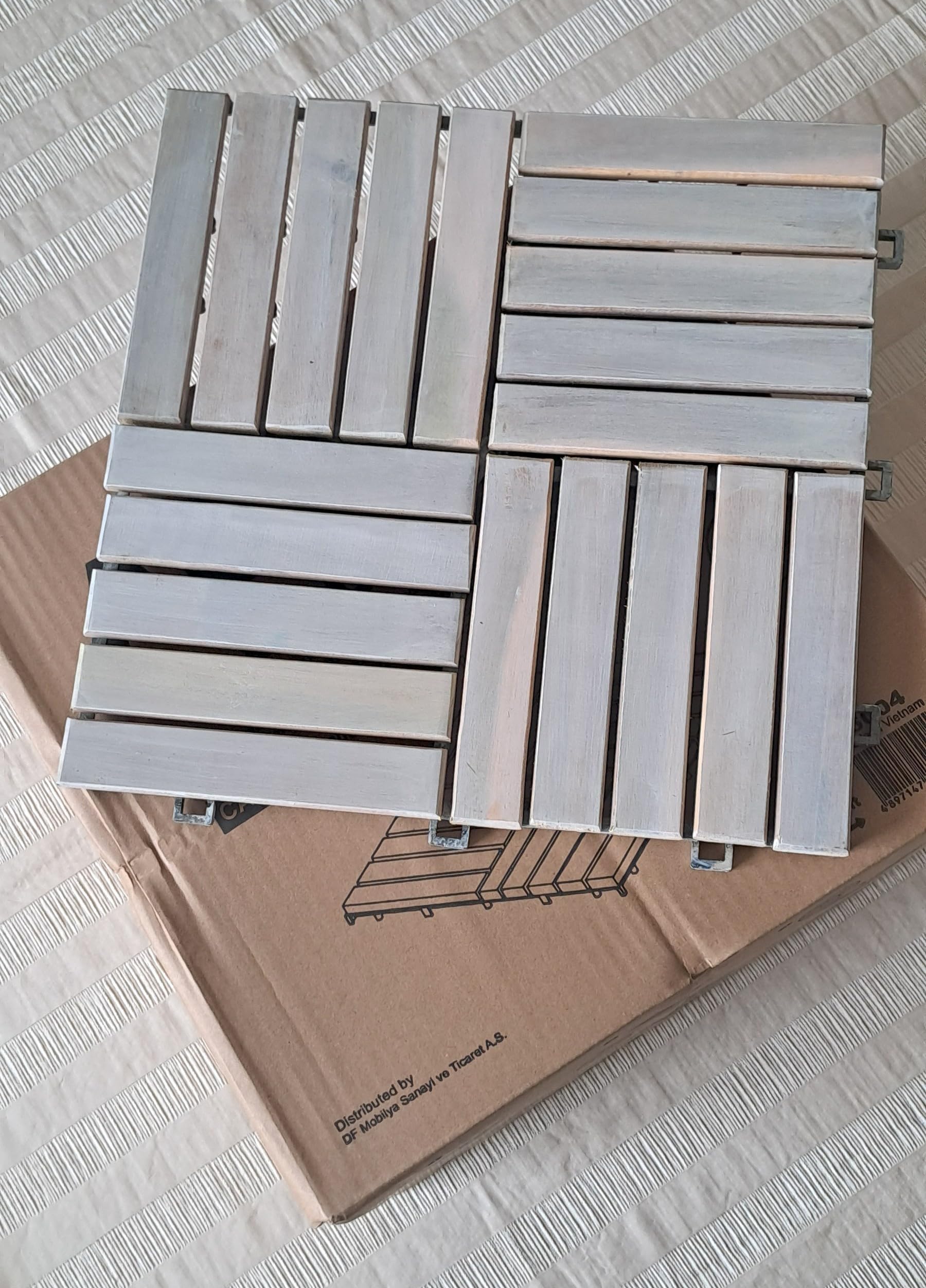 Akasya Ahşap Yer Karosu, ORGANİK BEYAZ 30x30 cm, 10'lu Paket, 0.9 m² Yer Kaplama