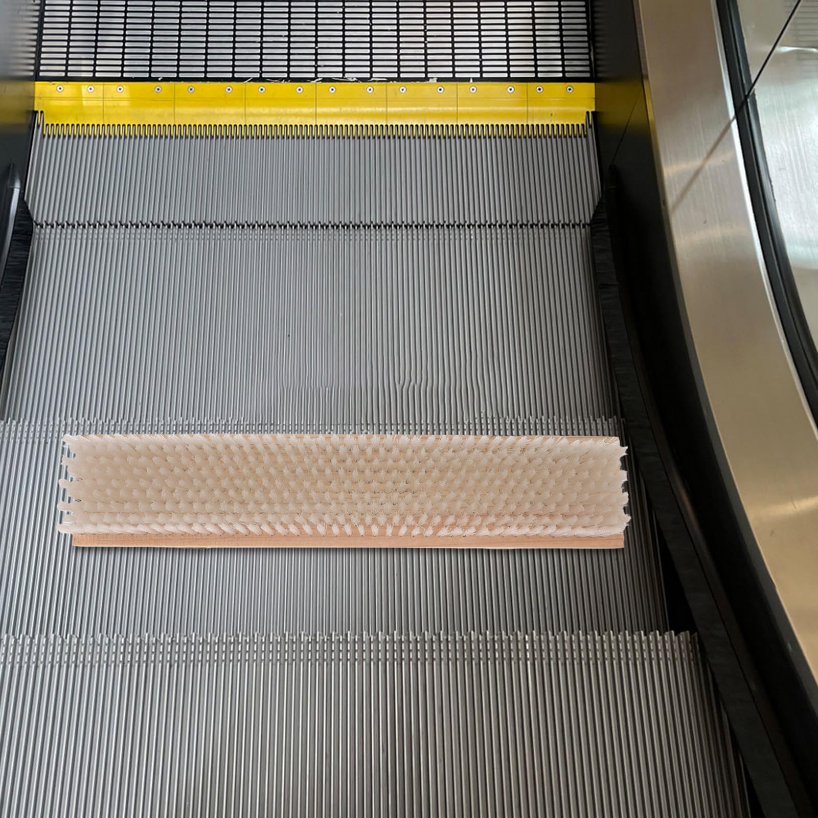 ULTECHNOVO Cepillo de Limpieza para Ranuras de Elevador en Edificios Comerciales, Cerdas Duras y Mango de Madera para Limpieza Profunda