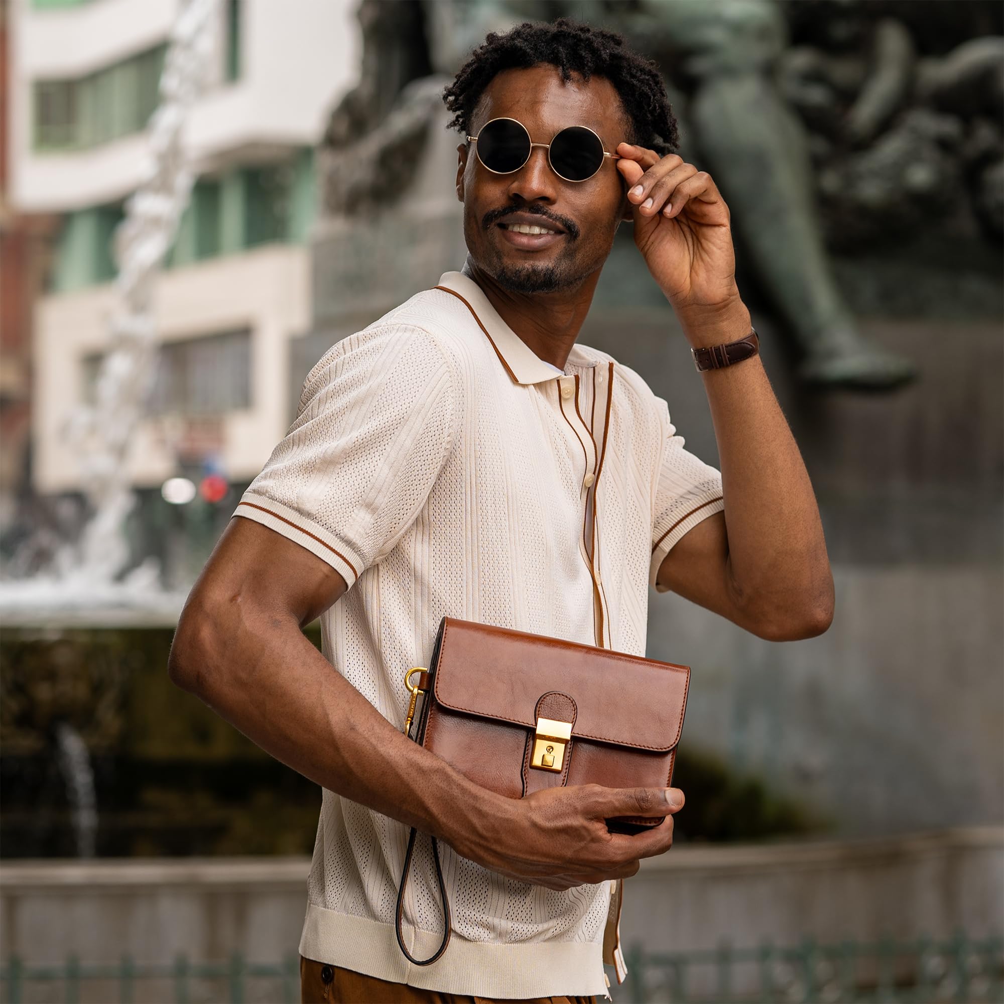 Time Resistance Monedero de Cuero - Bolso de Muñeca Pequeño para Hombre - Bolso Italiano