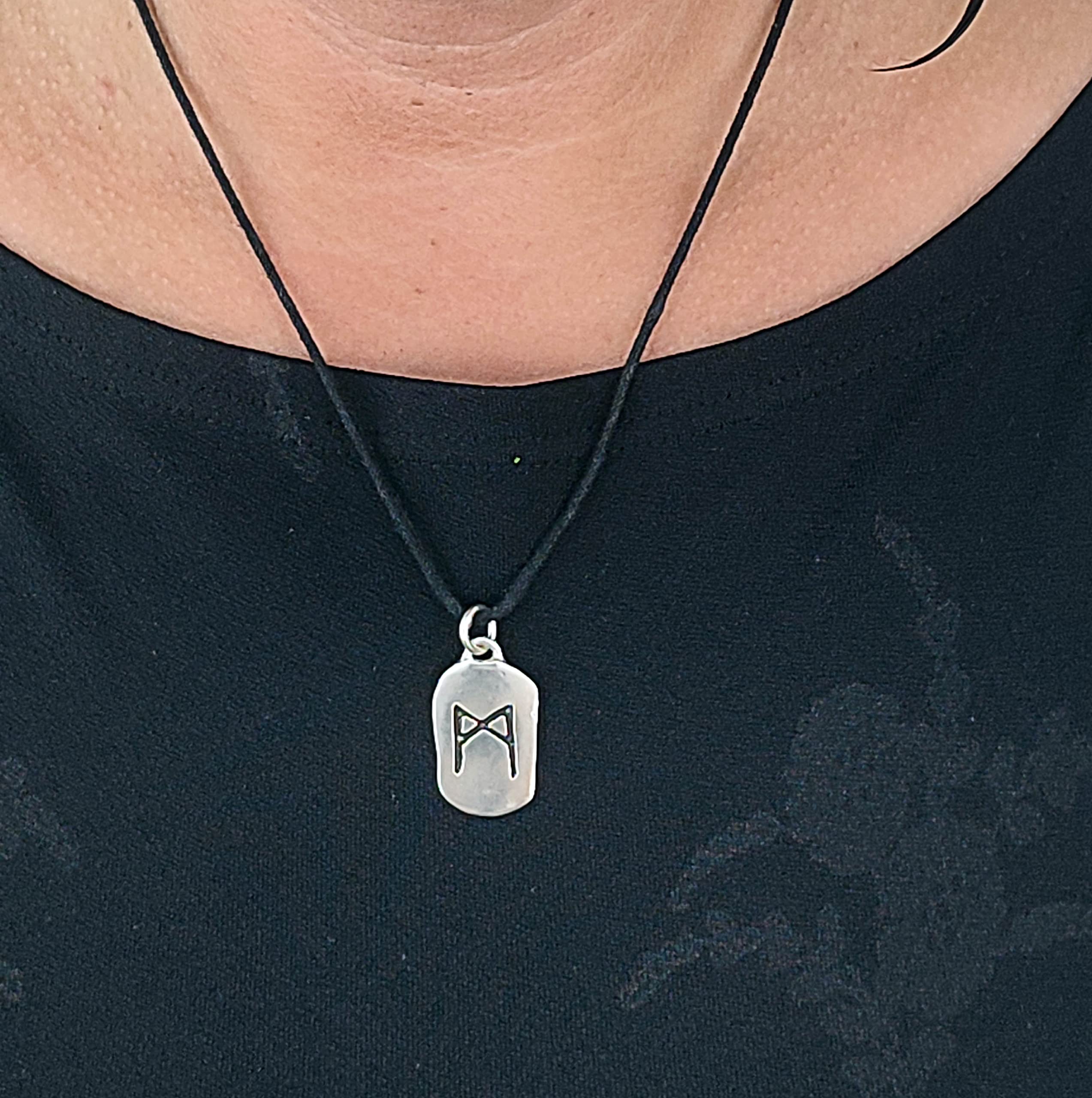 Kiss of Leather Runen Anhänger Mannaz aus 925 Sterling Silber Nr. 312