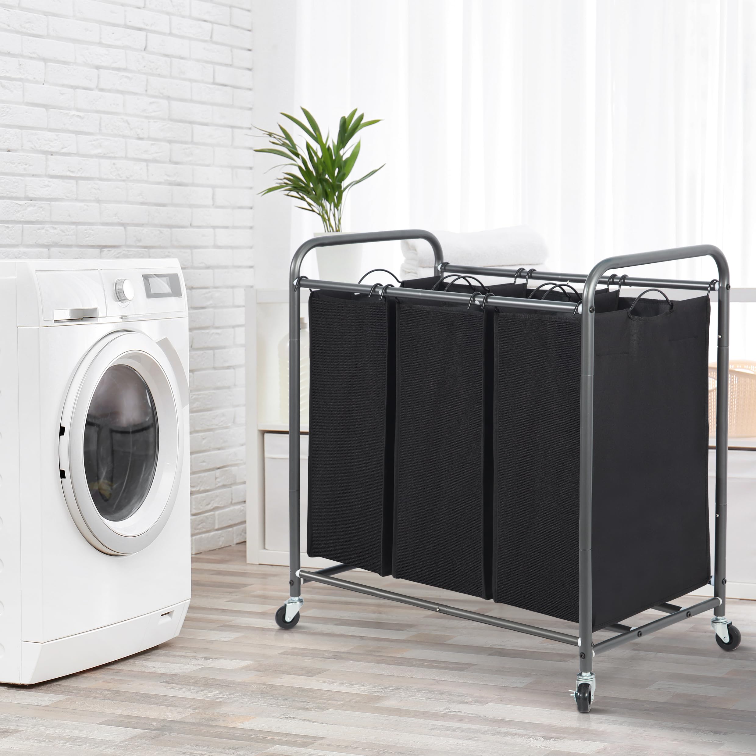 STORAGE MANIAC Sortownik do prania 3-sekcyjny, kosz 136 l na pranie na wózku z mocnymi kółkami blokowanymi i wyjmowanymi torbami, organizer separator ubrań, czarny