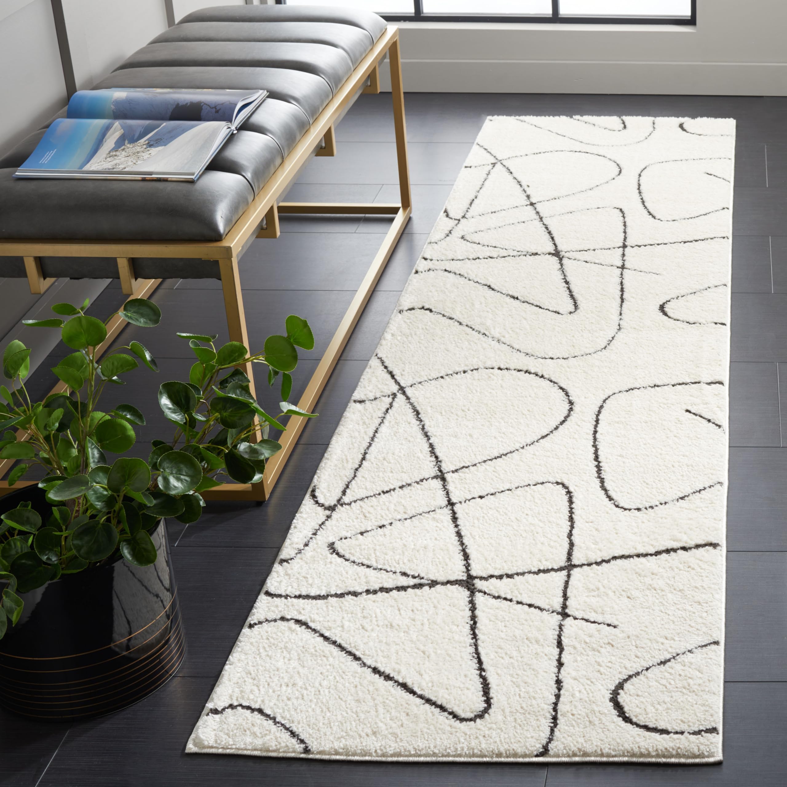 SAFAVIEH Geometric Rug for Living Room, Dining Room, Bedroom - Melody Collection, Short Pile, in Ivory and Black, 66 X 183 cm
