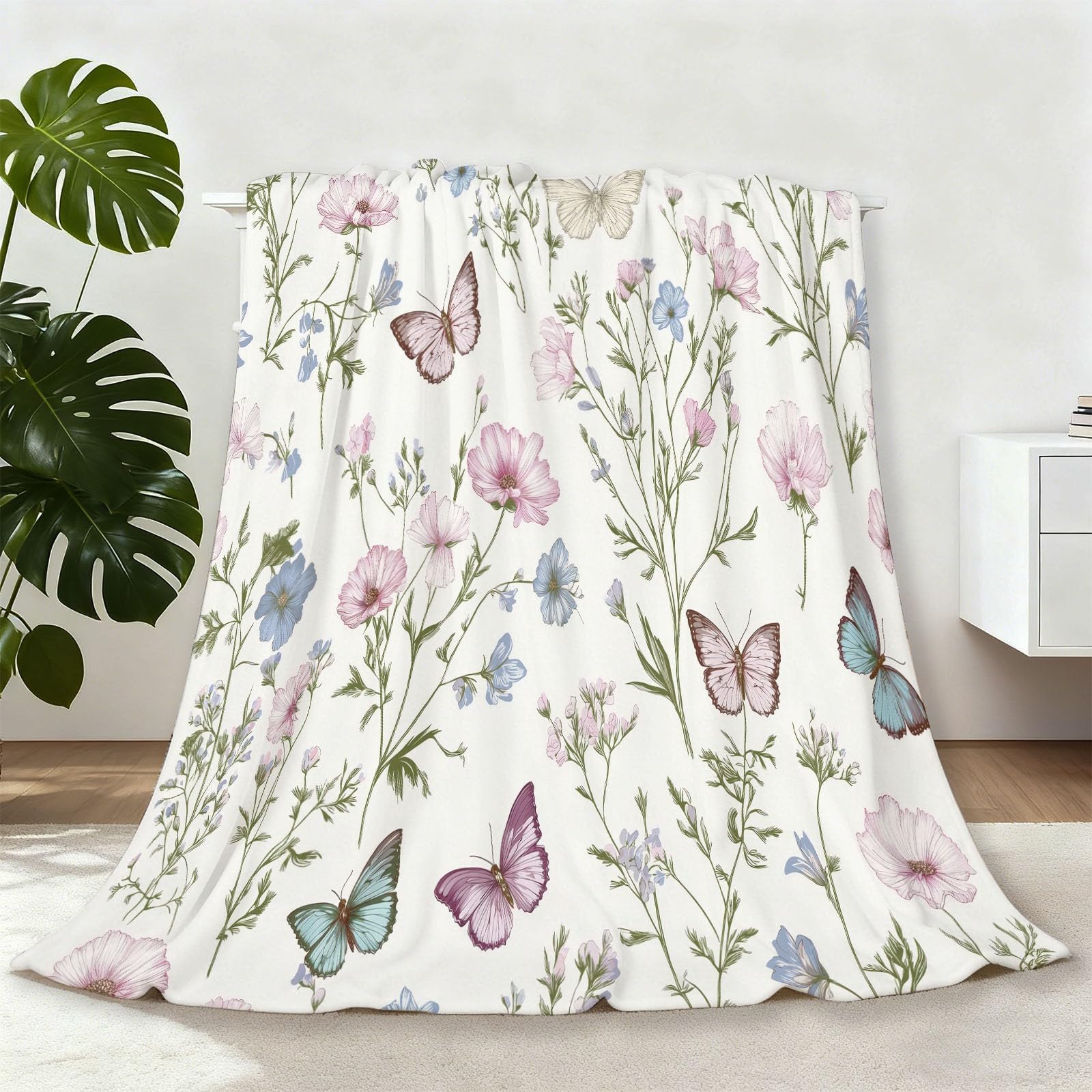 Couverture moelleuse fleurs et papillons pour des soirées cocooning