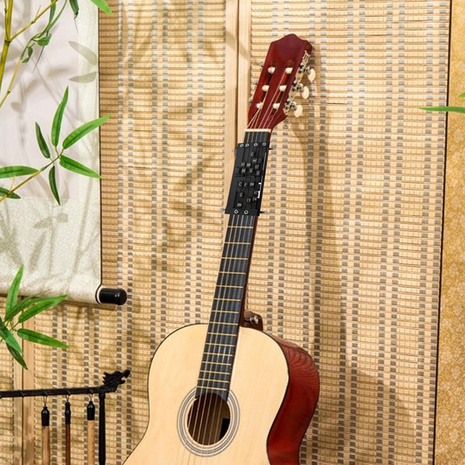 Przenośne narzędzie do ćwiczeń akordów gitarowych dla początkujących i nastolatków, idealne do gry akustycznej, świetny prezent dla rodziny i przyjaciół, łatwe w użyciu dla wszystkich grup wiekowych