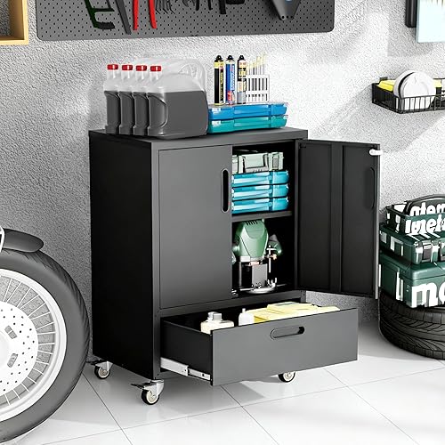 Vista 25 de Armario de almacenamiento de metal con estantes ajustables, armario de herramientas de garaje con 2 puertas con cerradura para oficina, hogar