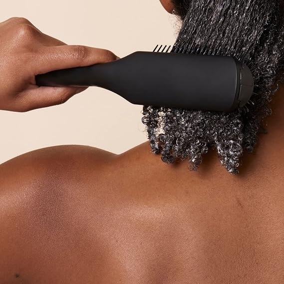 PATTERN Beauty by Tracee Ellis Ross Shower Brush - Style & Detangle Curly & Coily Hair 3a-4c