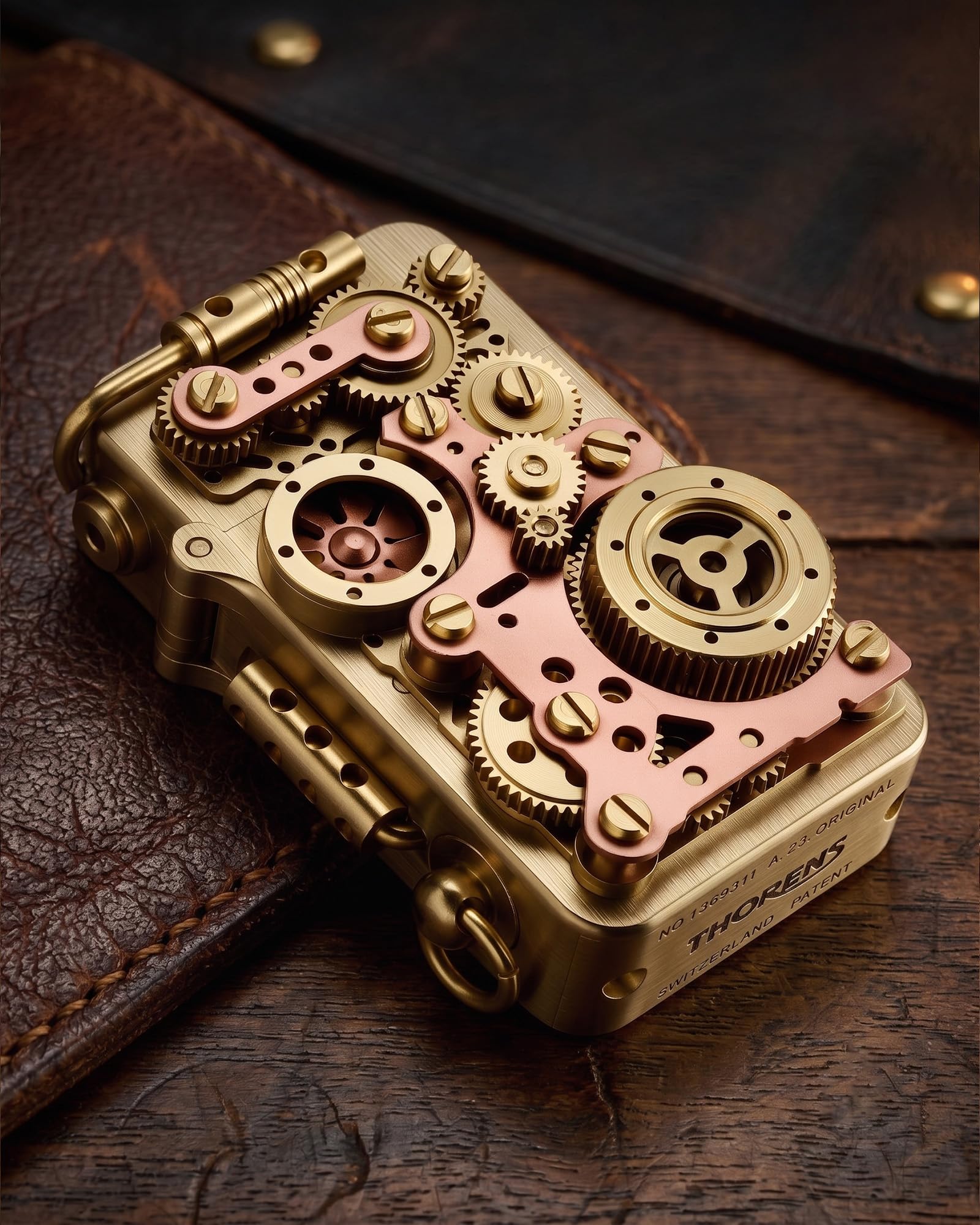 Einzigartiges Retro Soft-Flame Kupfer Mechanisches Kerosin Feuerzeug Automatische Zündung Nachfüllbar Steampunk Schaltgestänge Sicherheitsschloss Luxus Komplex Sammlerstück Geschenk für Freund Thorens | Einzigartige automatische Zündung, nachfüllbares Ste