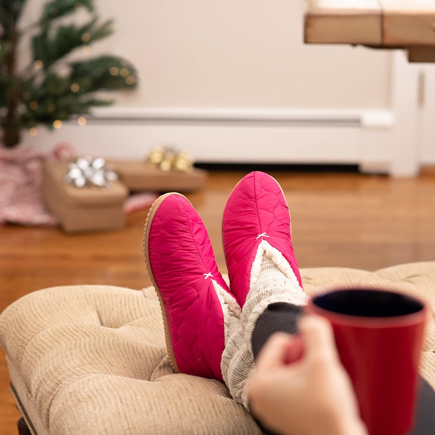 Dearfoams Women's Indoor/Outdoor Warm Up Bootie Slipper - Image 6