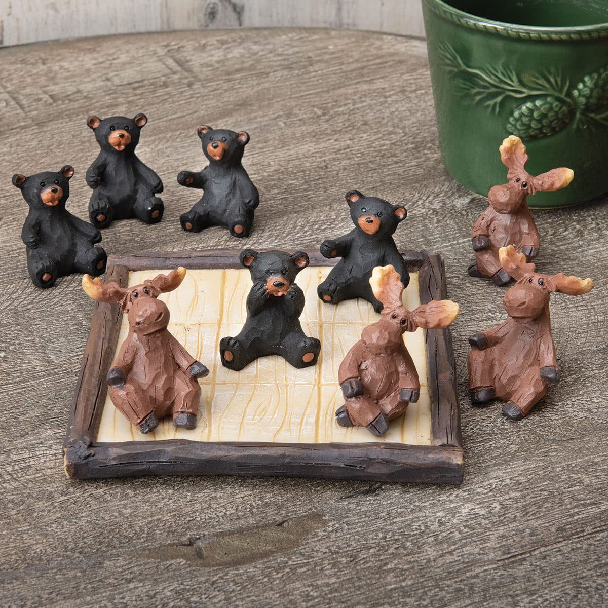 Amazon.com: BLACK FOREST DECOR Bears vs Moose Tic Tac Toe Game