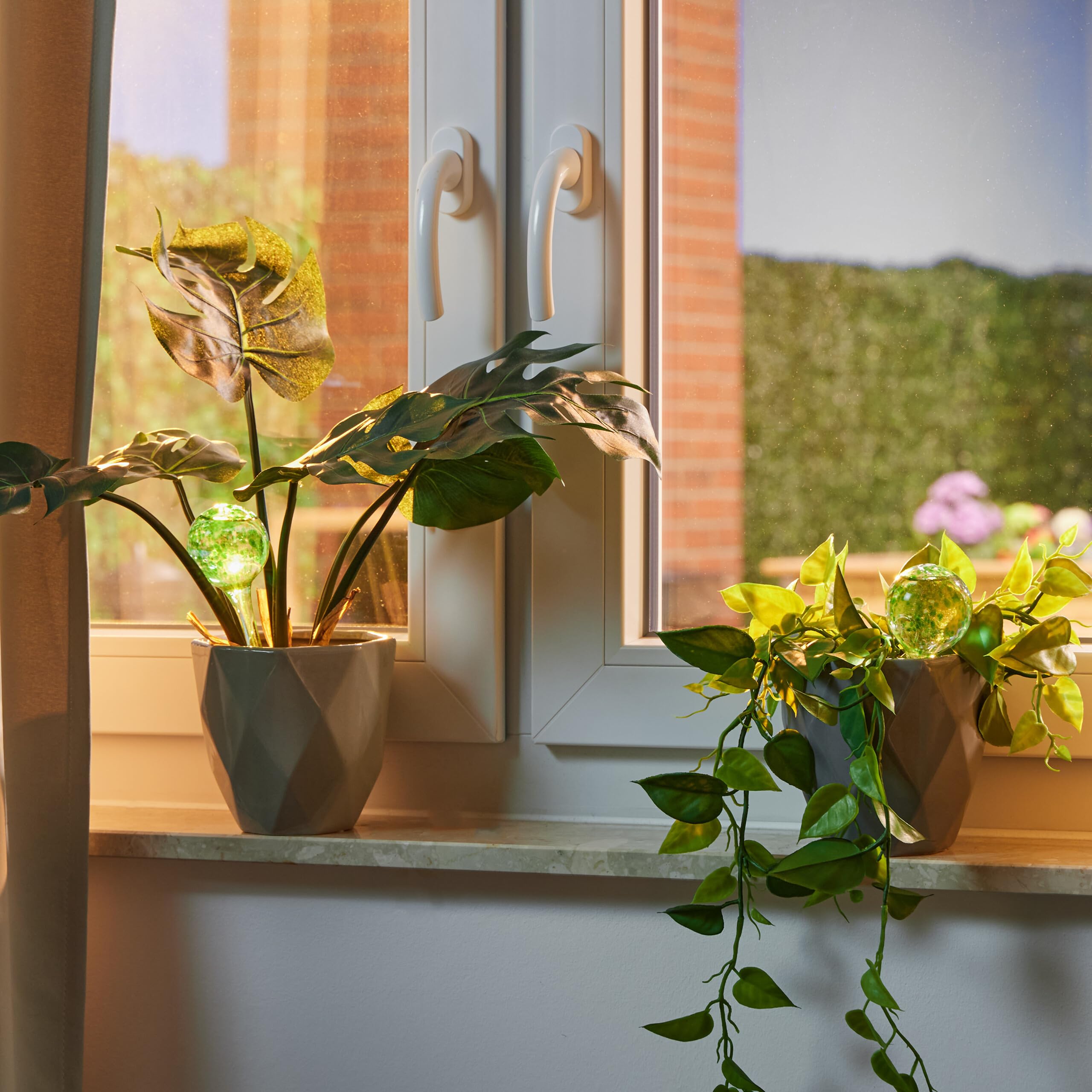 Relaxdays Bulle d’arrosage pour Vos Plantes, en lot Pratique de 4, en Verre, H x D : 15 x 6 cm, Verte