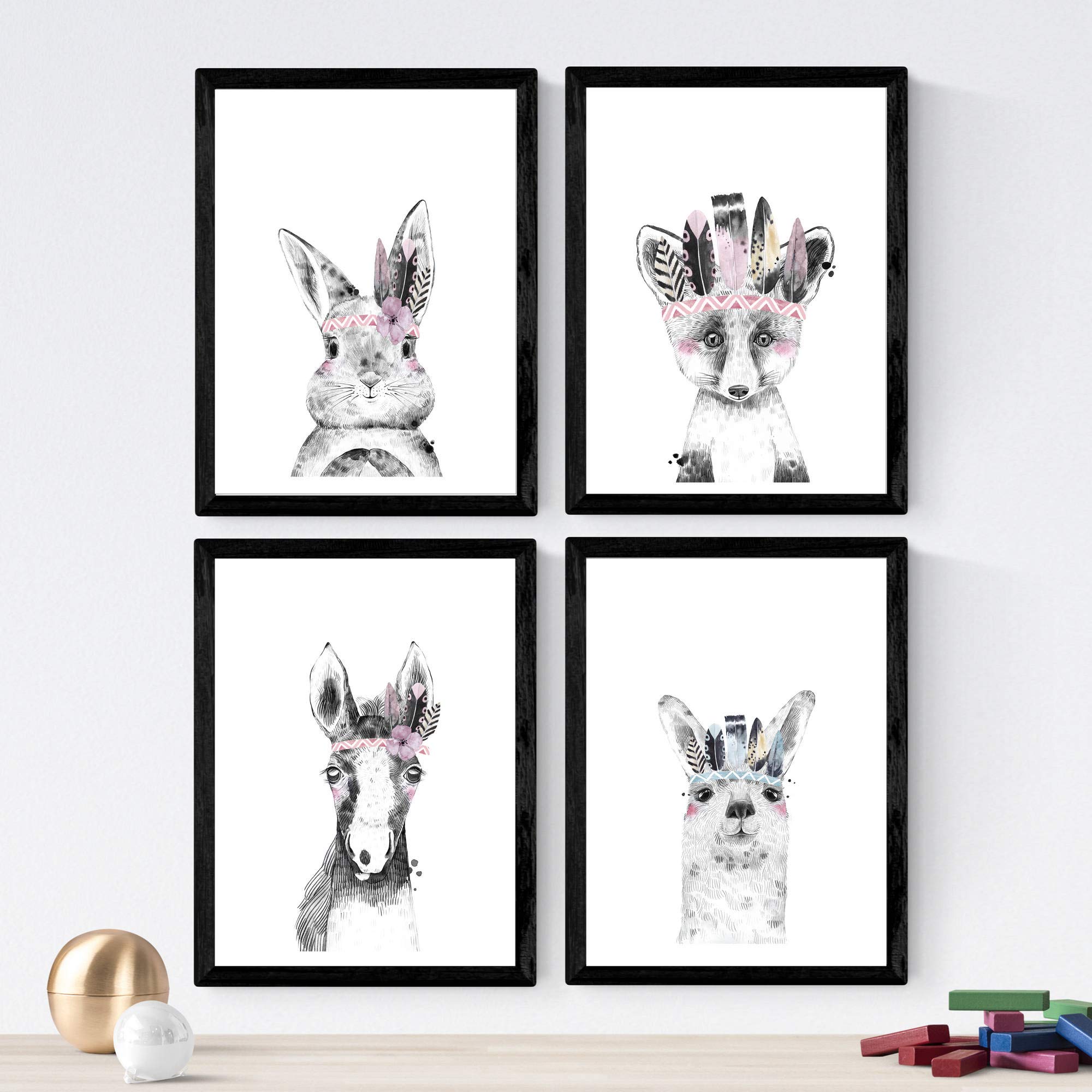 Nacnic Set of 4 sheets of Animals Children Feathers and flowers in A4 size, Poster paper 250 gr Frameless