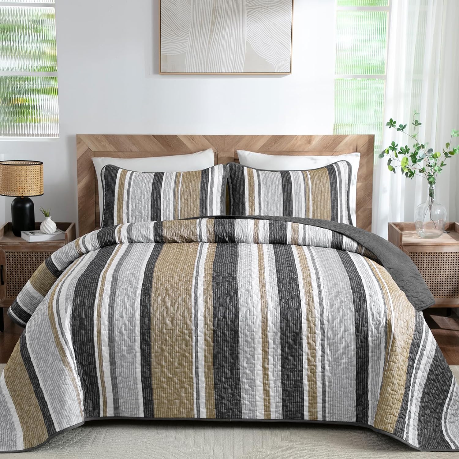 DJY Queen Quilt Set, Boho Striped Khaki Bedspread Coverlet Set, 3 Pieces Soft Lightweight Farmhouse Summer Quilt Bedding Set for All Season (96"x90")