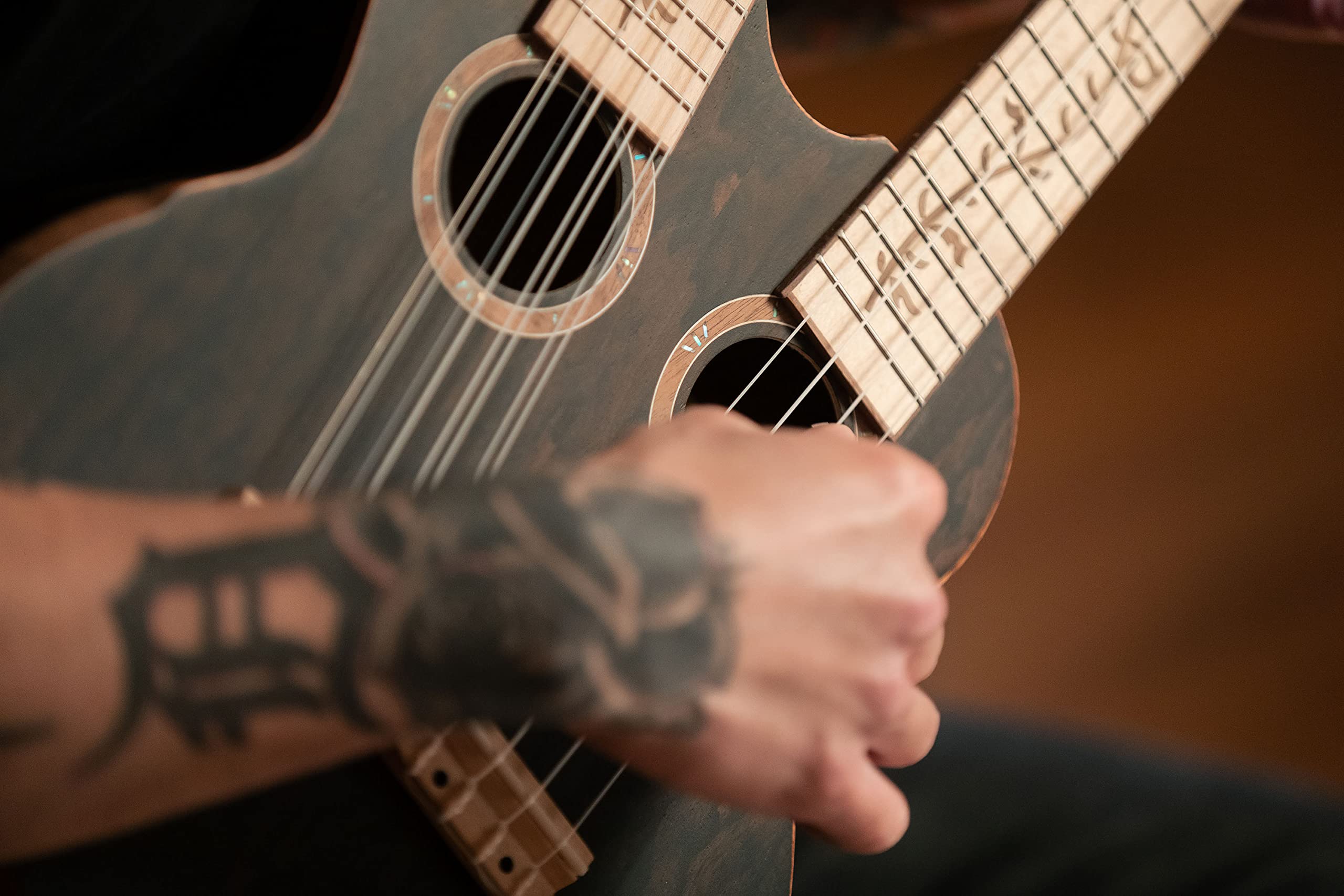 Ortega Guitars Double Neck Ukulele Elettro-Acustico – 8 Corde Tenor, Tenor – Custom Built Series – Gig Bag Inclusa – Ziricote, Natural (HYDRA-ZS)