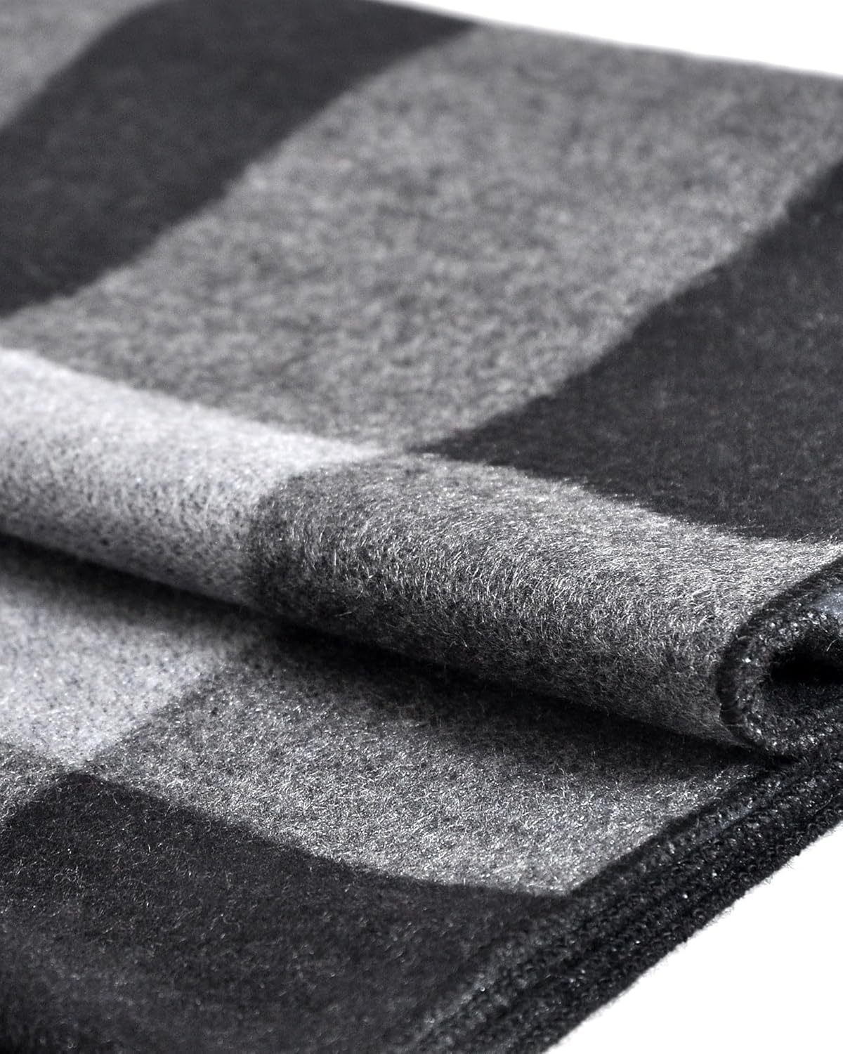 Men's Winter Warm Scarf with Tassels Soft Classic Mens Cashmere Feel Plaid Long Scarves - Image 4