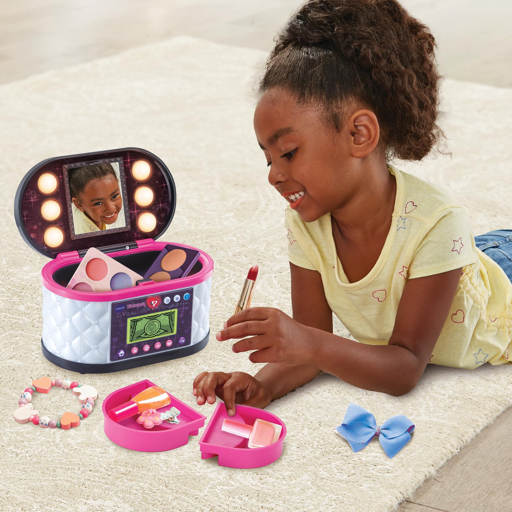 VTech - KidiSecrets Ma Mallette Beauté Magique Noire - Boîte Secrète avec Code, Miroir LED, Bluetooth, Jeux - Vanity Maquillage, Boîte à Bijoux Musicale - Cadeau Enfant Dès 5 Ans - Contenu en Français