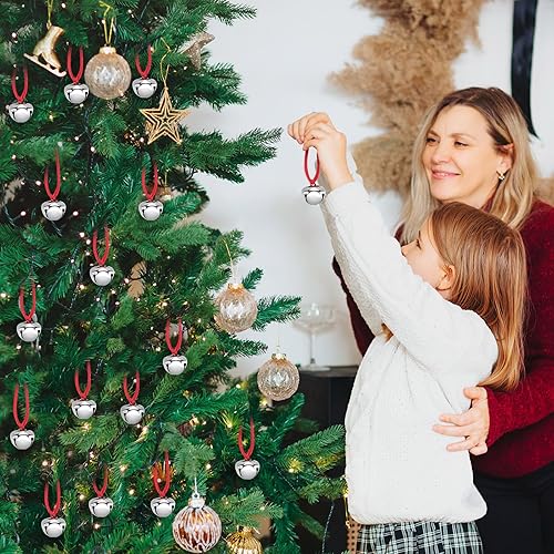 Miniatura 6 de Juego de 36 campanas de trineo de Papá Noel polar, regalo de Navidad, campanas de reno, campanas de Navidad a granel, cordón de cuero de Navidad,