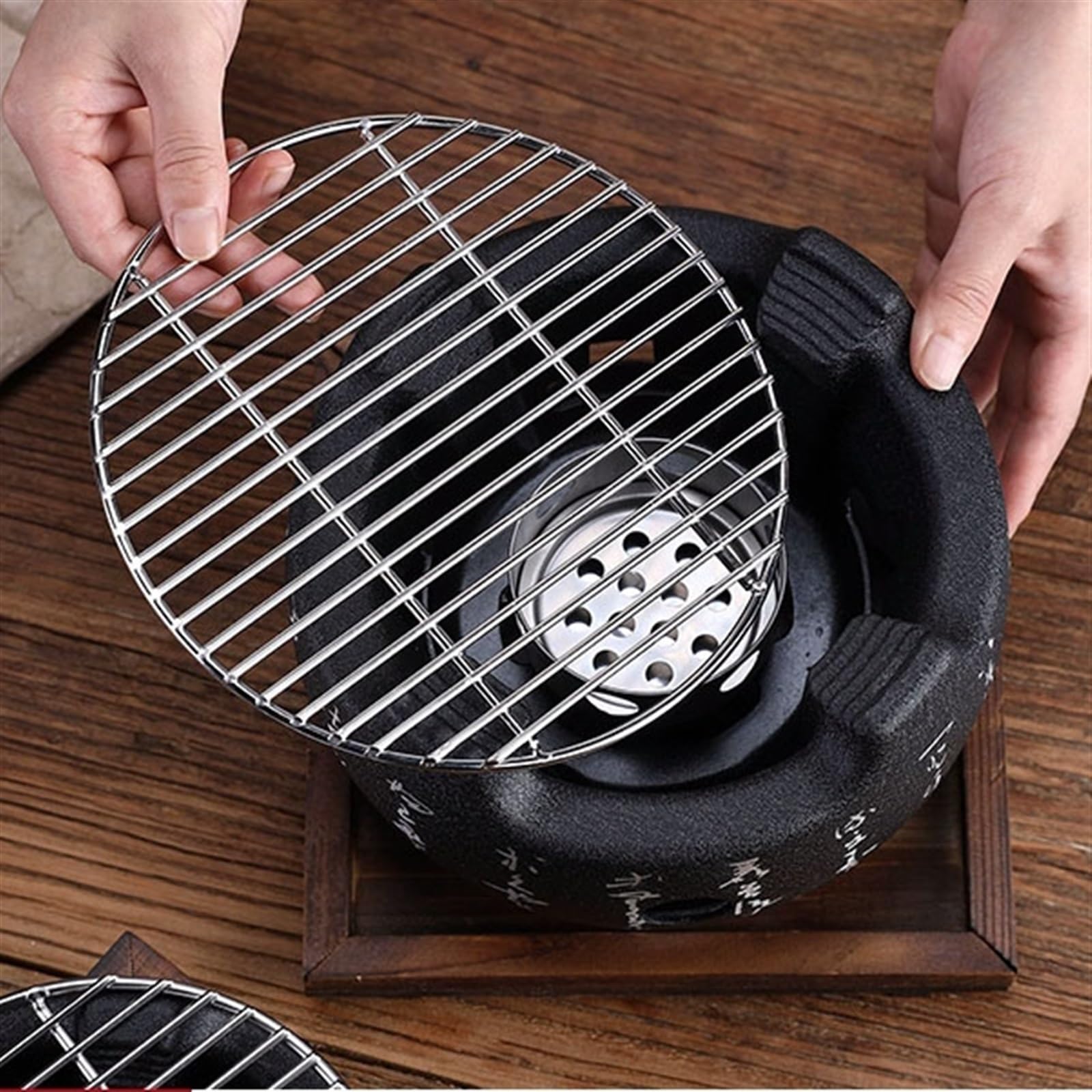 Fornello da barbecue portatile Mini griglia for barbecue antiaderente Fornello a carbone in stile giapponese senza fumo, piccola griglia for barbecue da tavolo Fornello for barbecue for famiglie Grigl